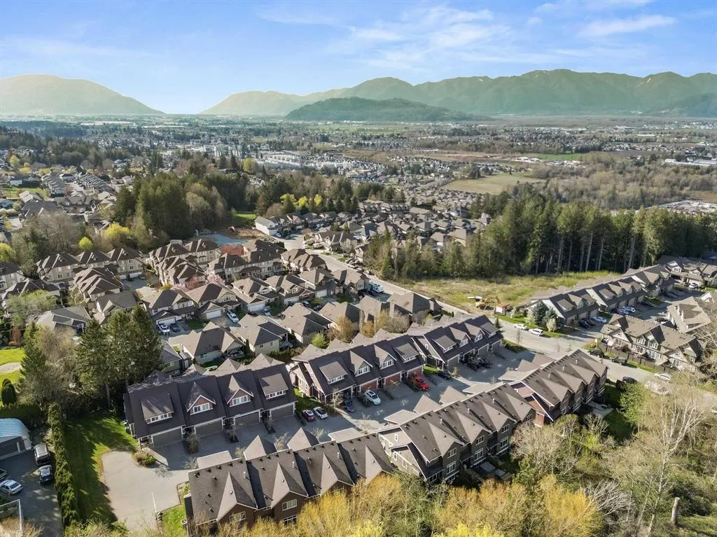 12 46808 Hudson Road