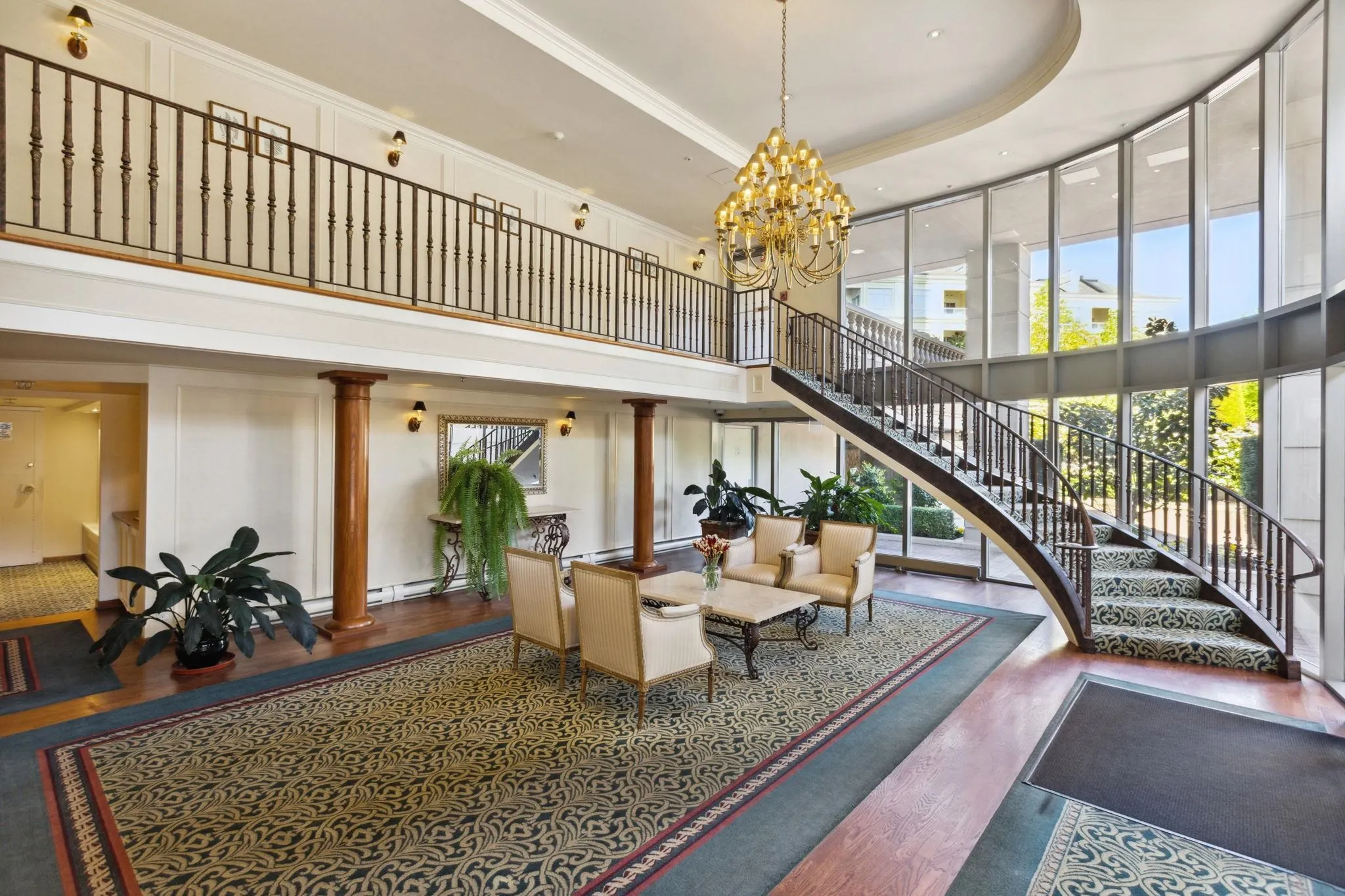 1901 5775 Hampton Place