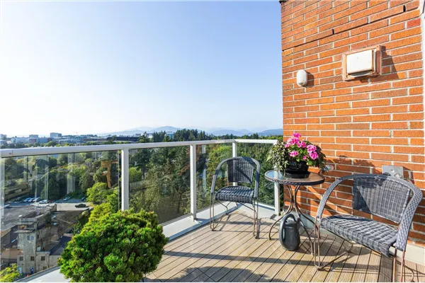 1901 5775 Hampton Place