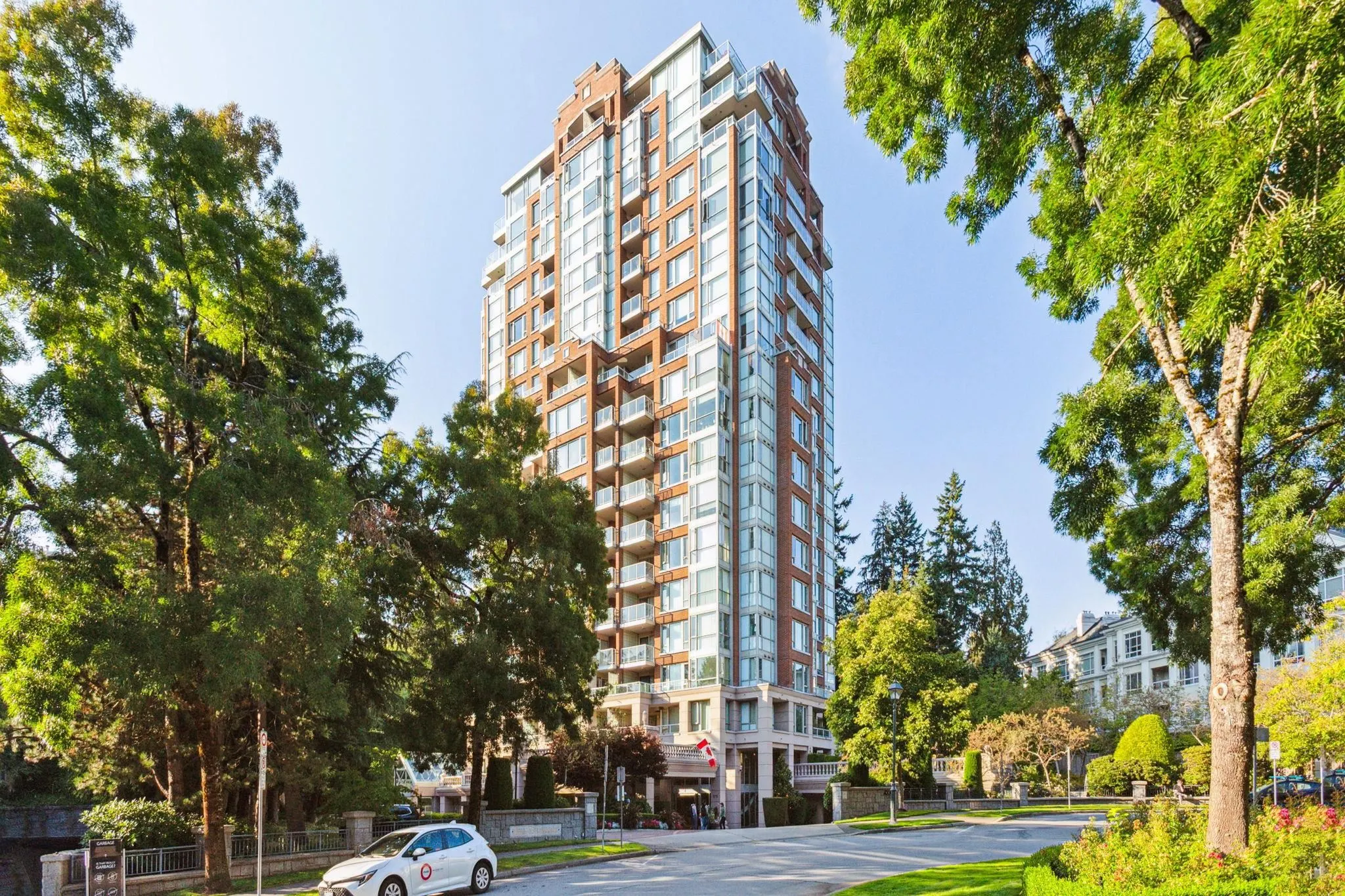 1901 5775 Hampton Place