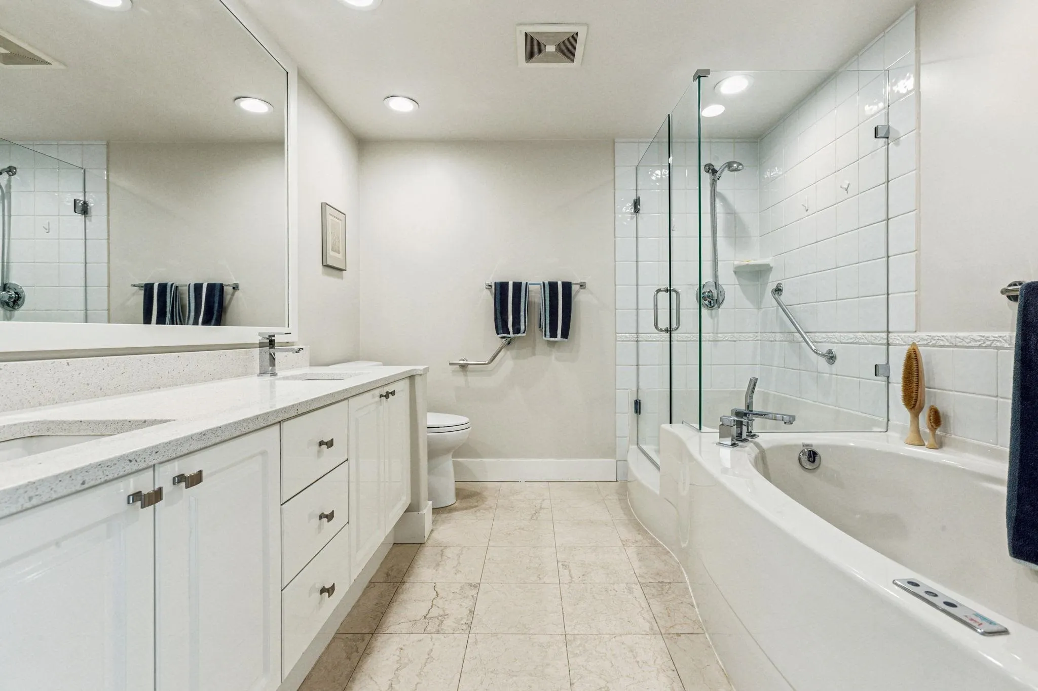 1901 5775 Hampton Place