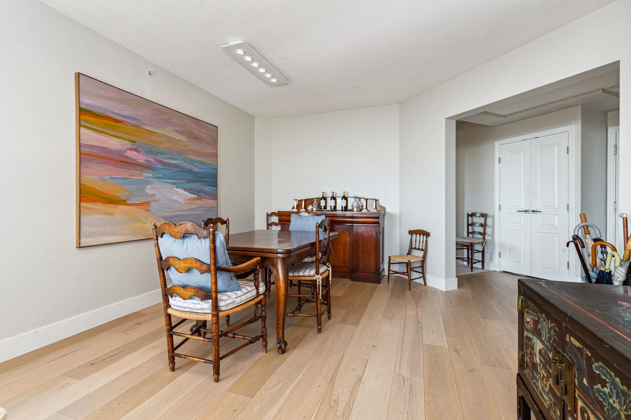 1901 5775 Hampton Place