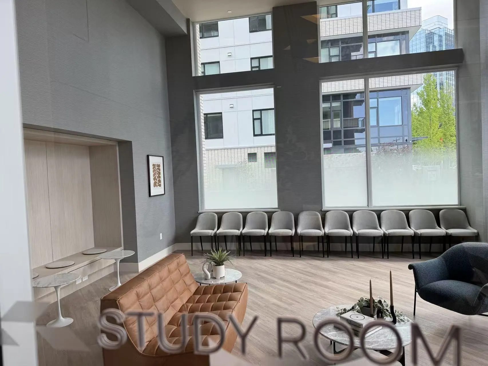 805 6537 Telford Avenue