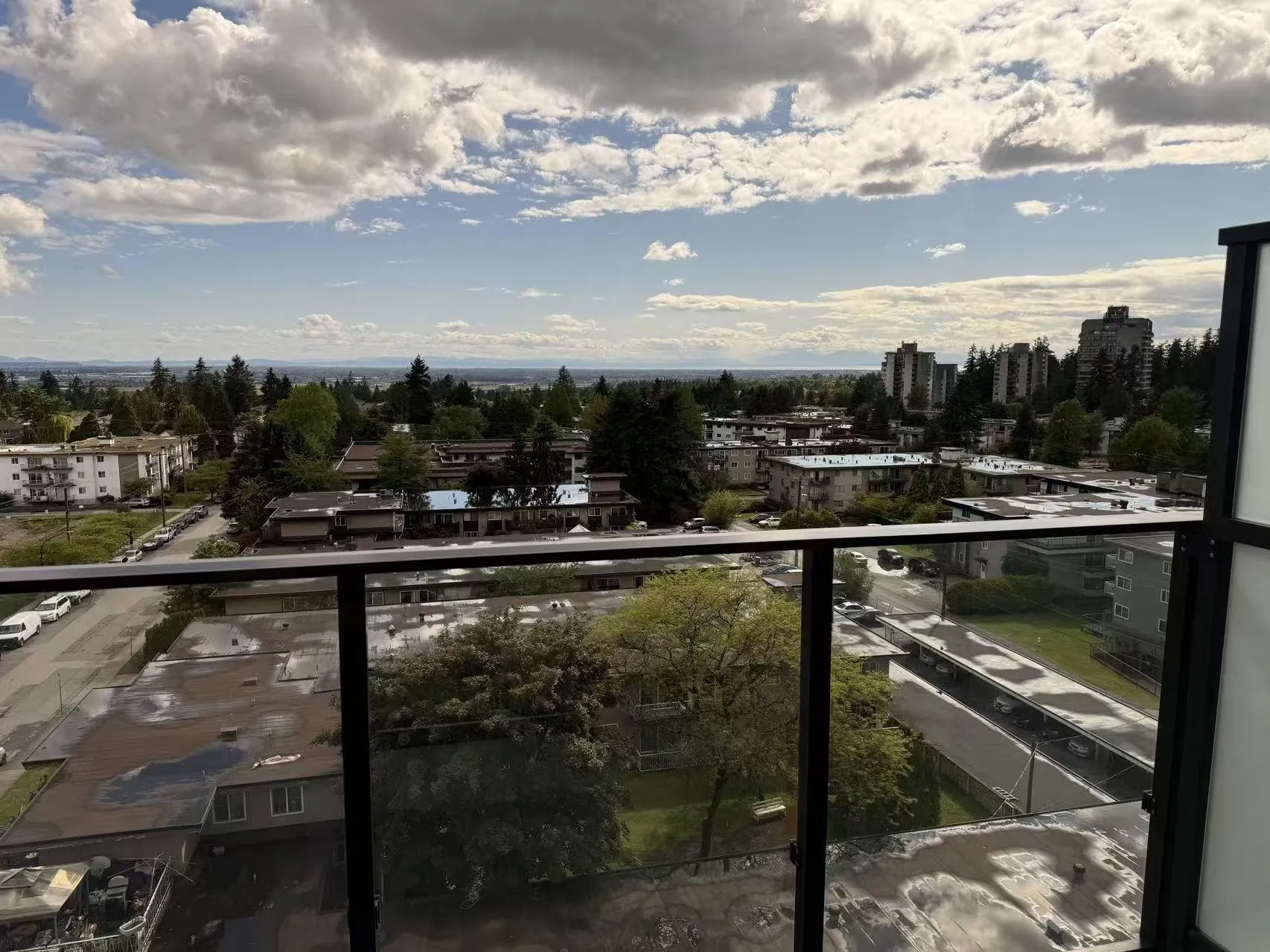 805 6537 Telford Avenue