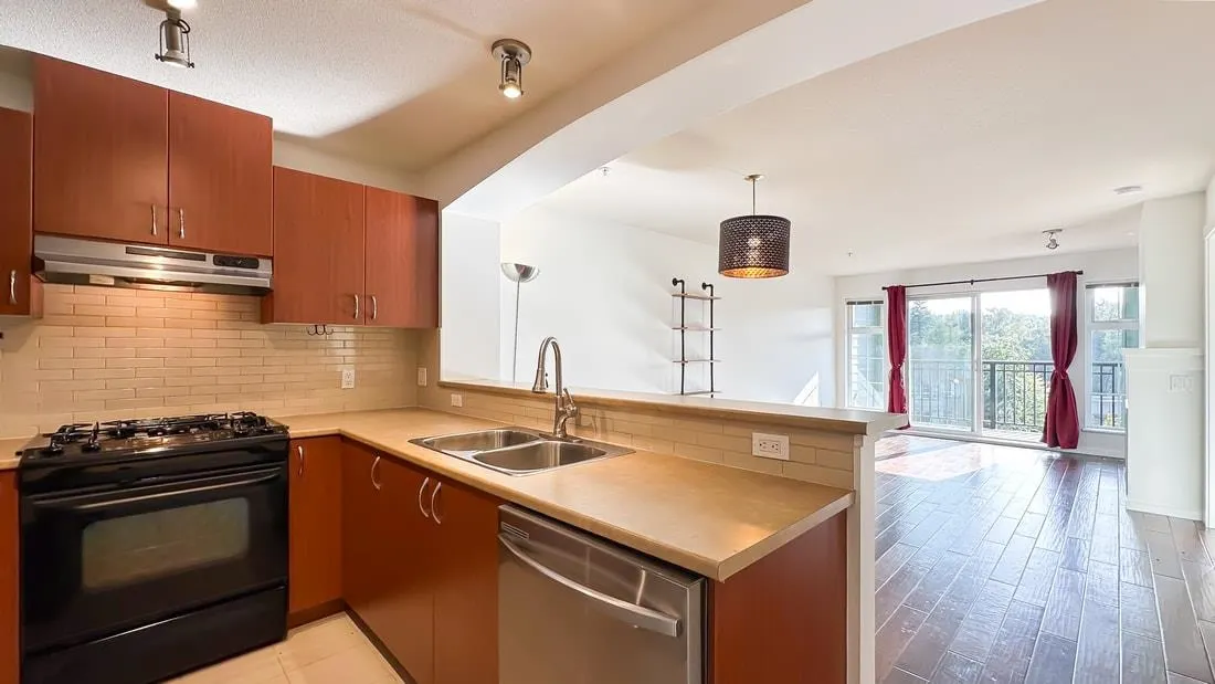 310 9098 Halston Court