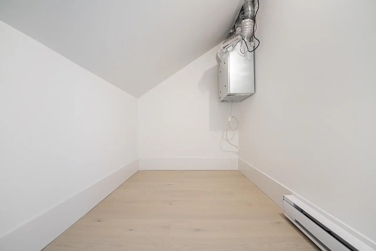 1 2460 Adanac Street