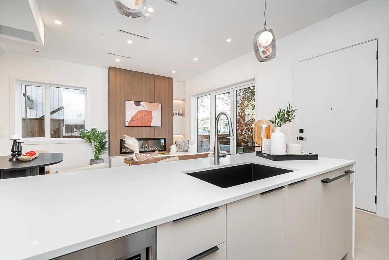 1 2460 Adanac Street