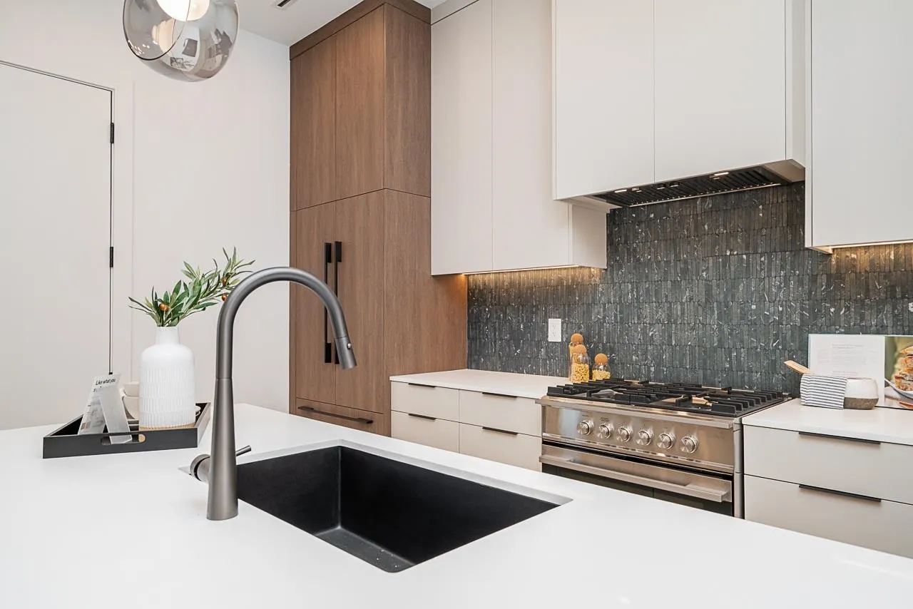 1 2460 Adanac Street