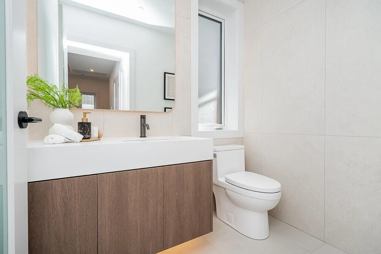 1 2460 Adanac Street