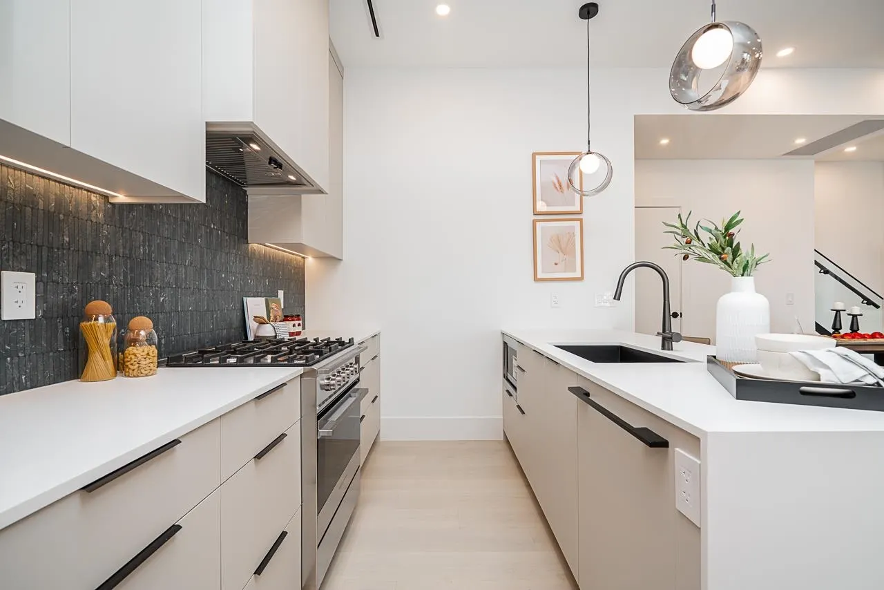 1 2460 Adanac Street