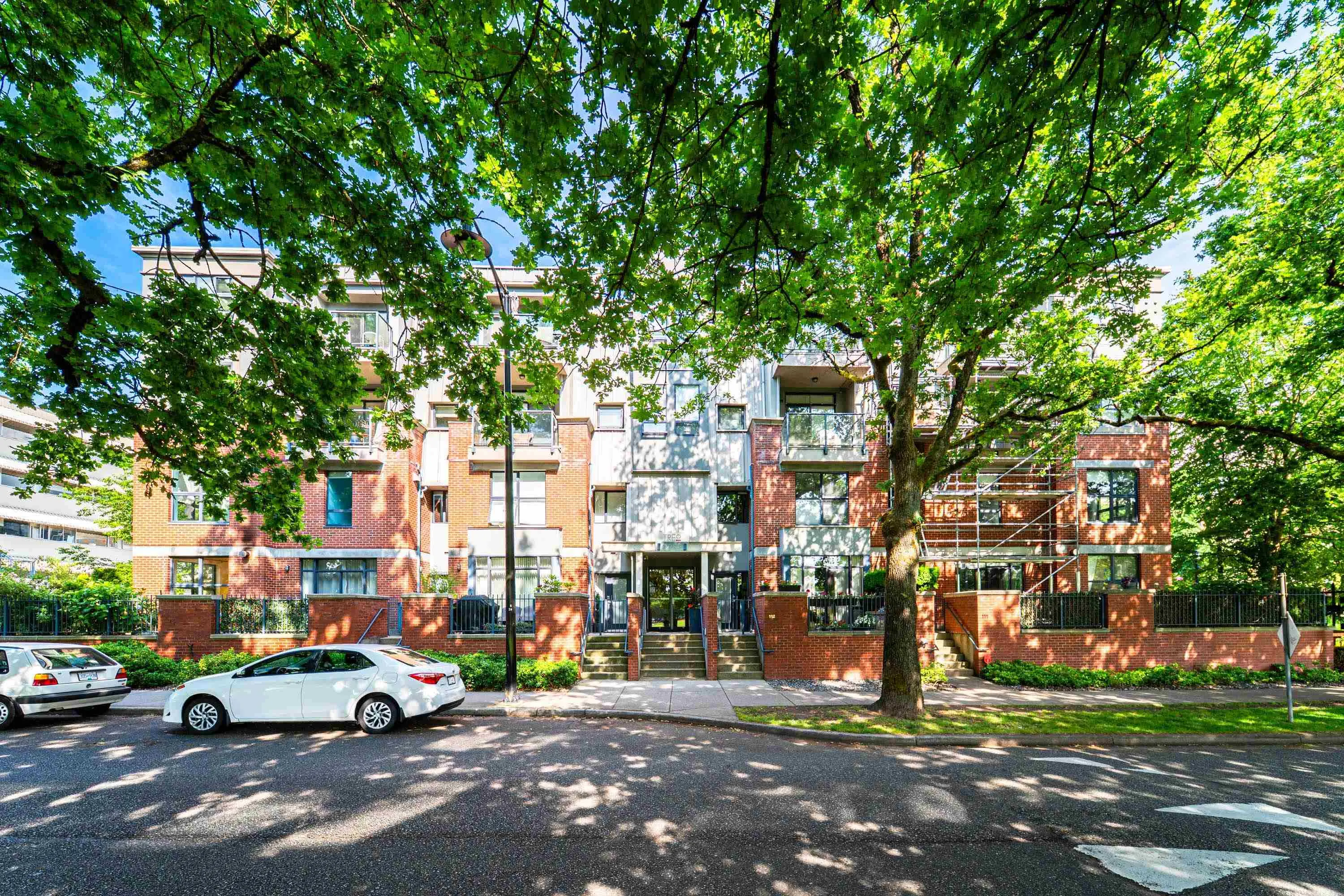 404 2688 Vine Street