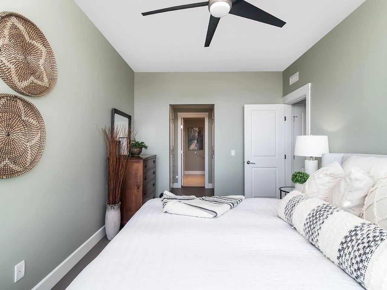 1506 2180 Gladwin Road