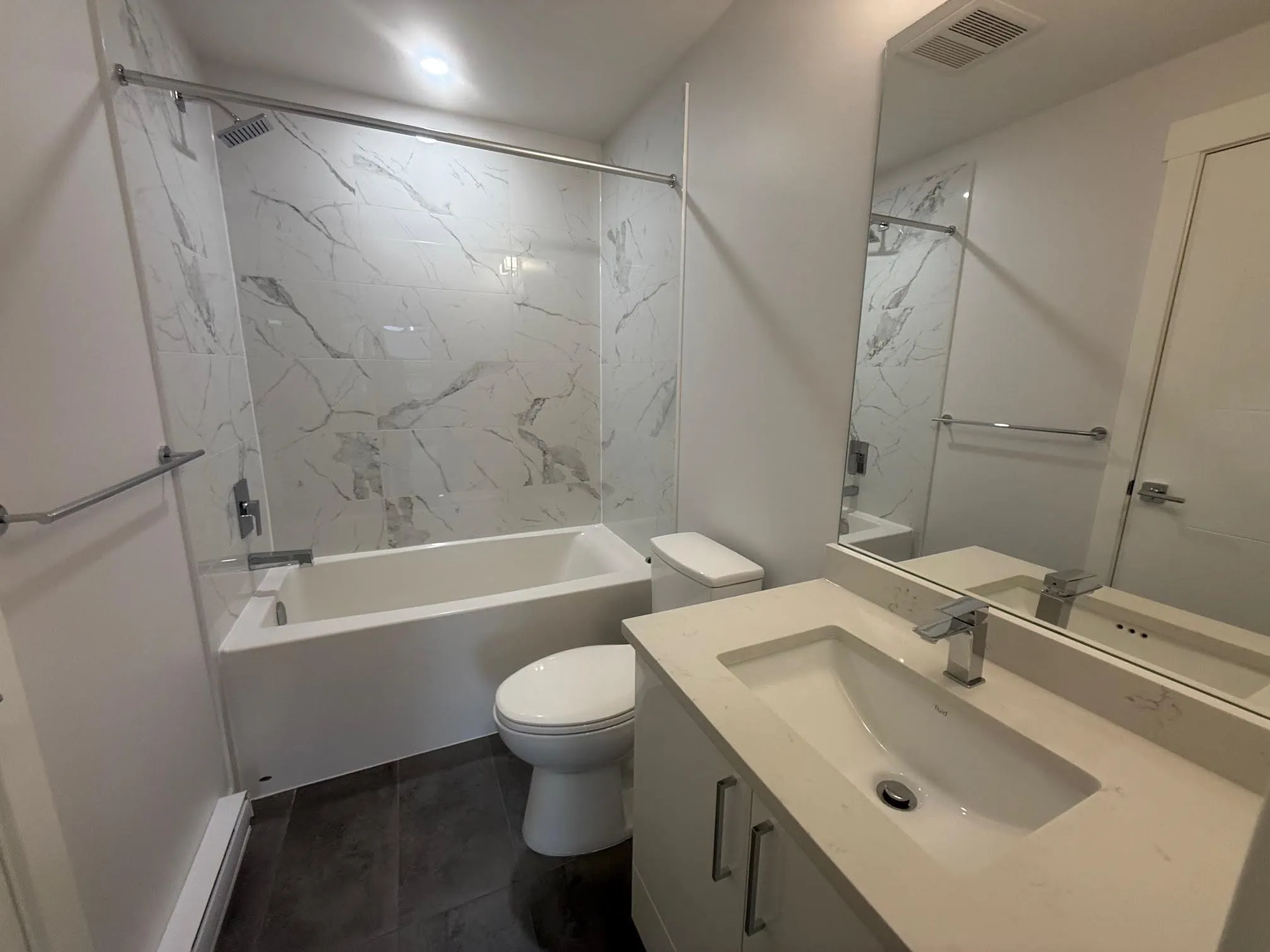 103 33886 Pine Street