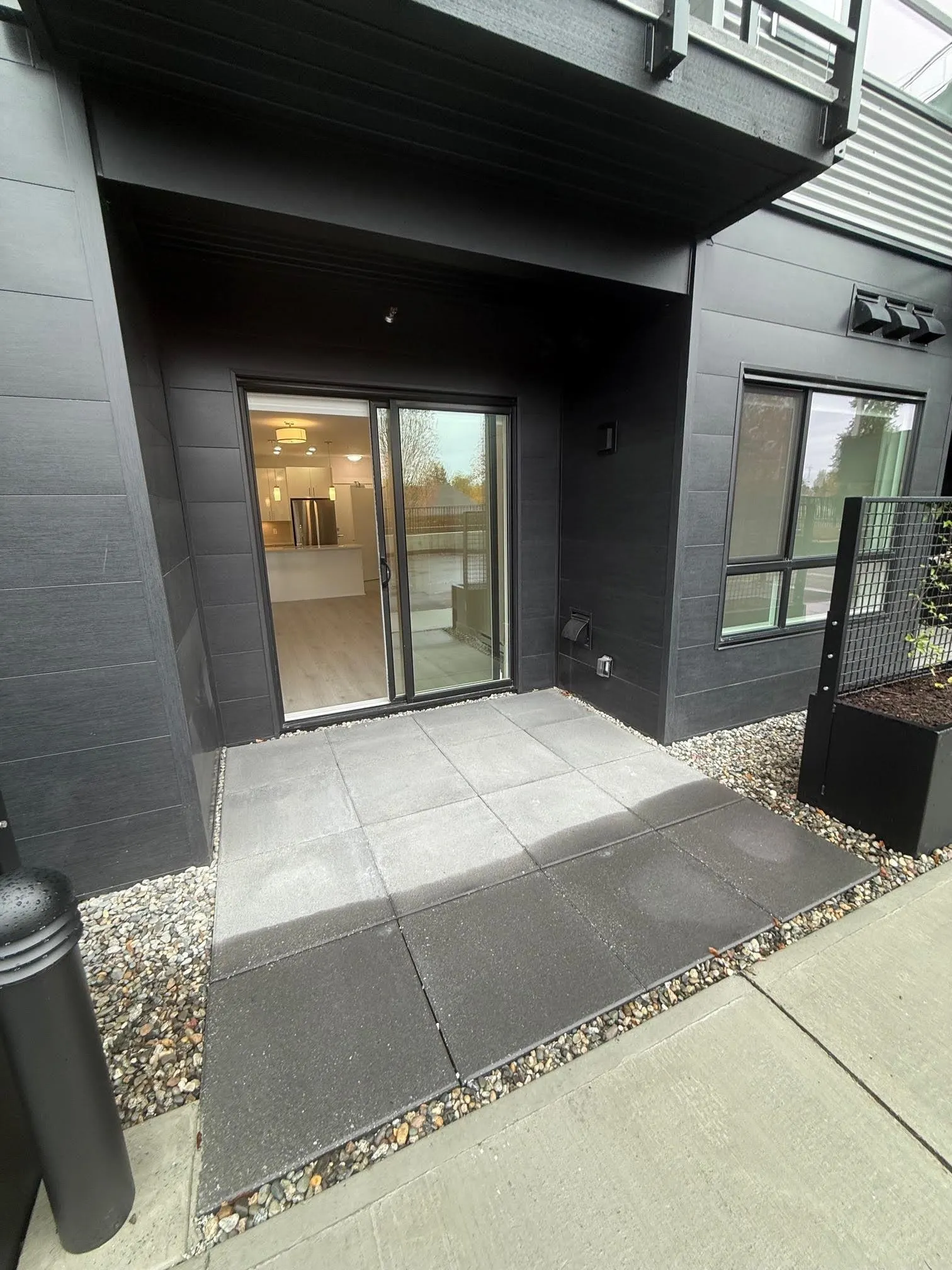 103 33886 Pine Street