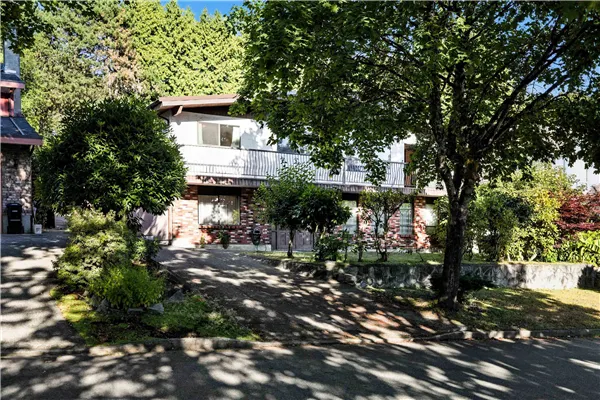 1362 Phillips Avenue