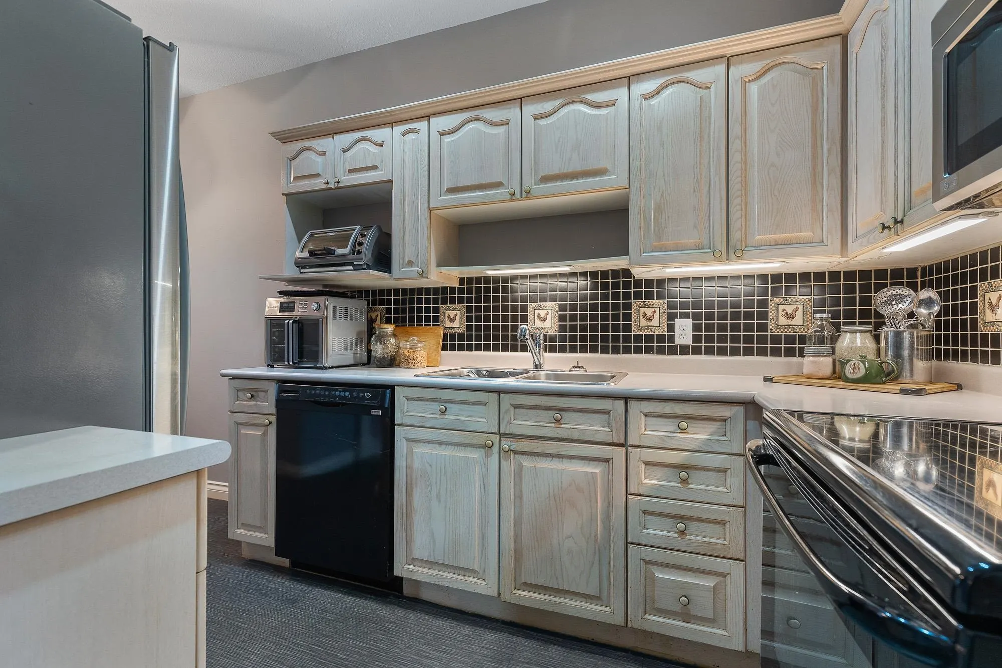 104 45770 Spadina Avenue