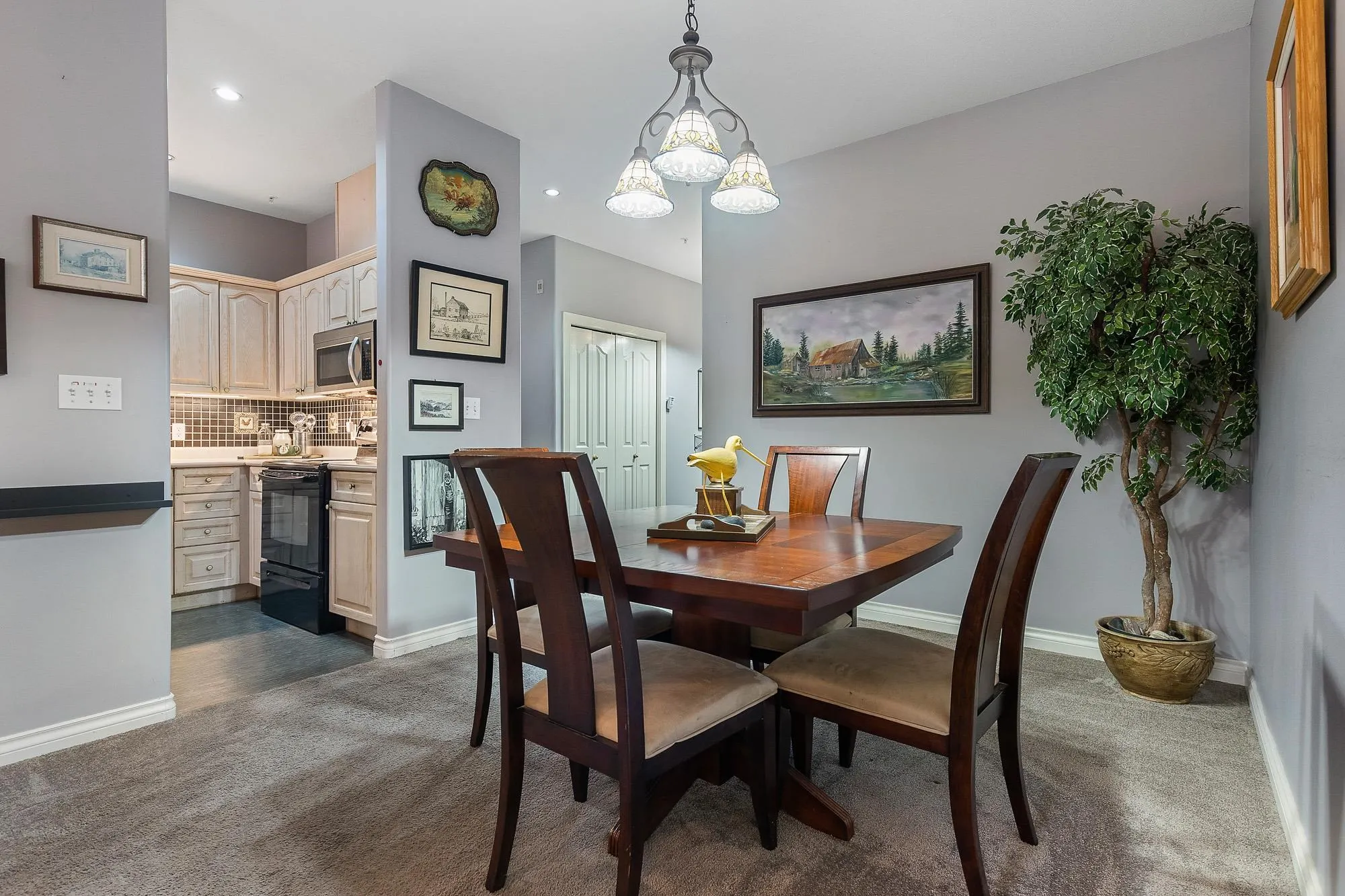 104 45770 Spadina Avenue