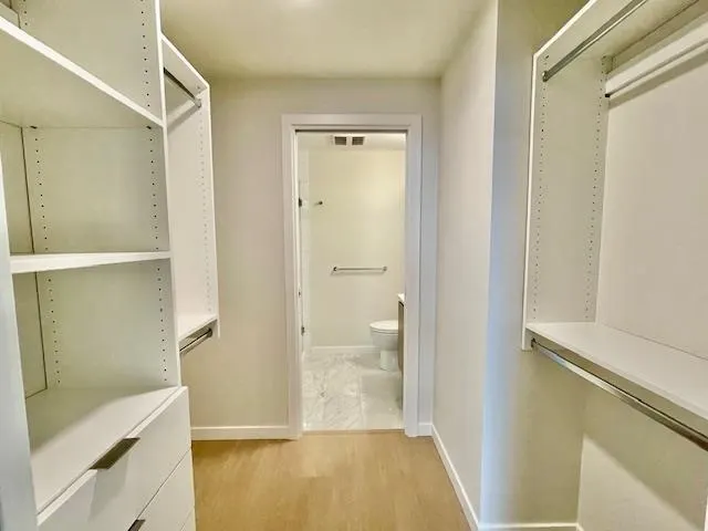 2404 4168 Lougheed Highway