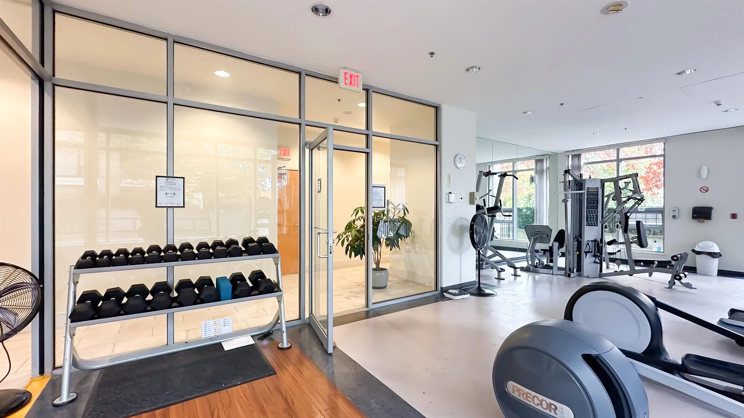 2008 7178 Collier Street