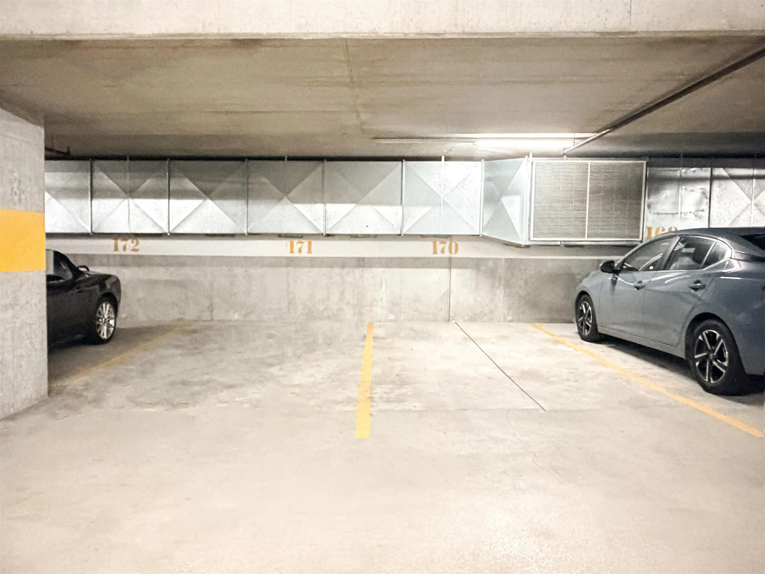 2008 7178 Collier Street