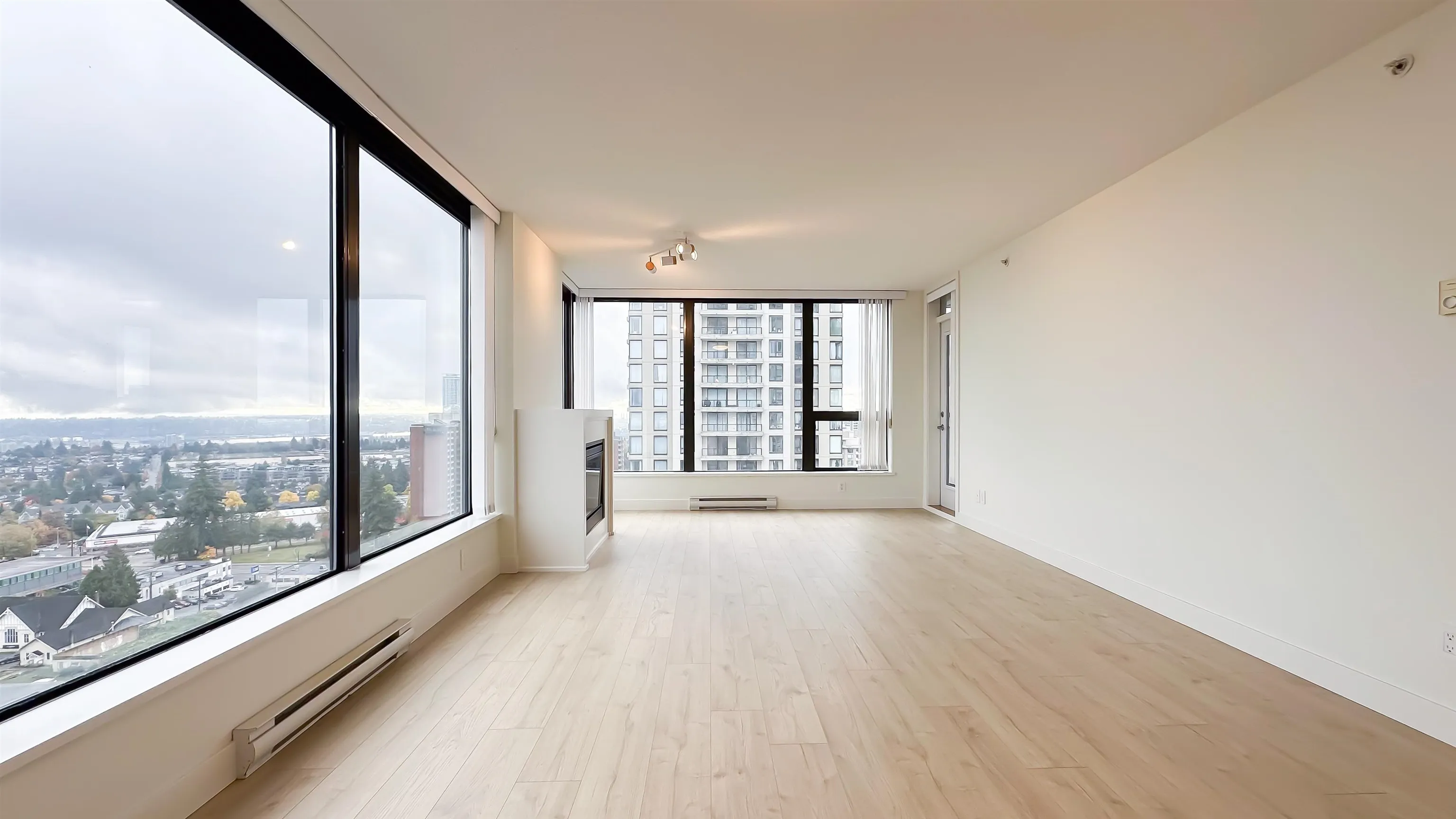 2008 7178 Collier Street