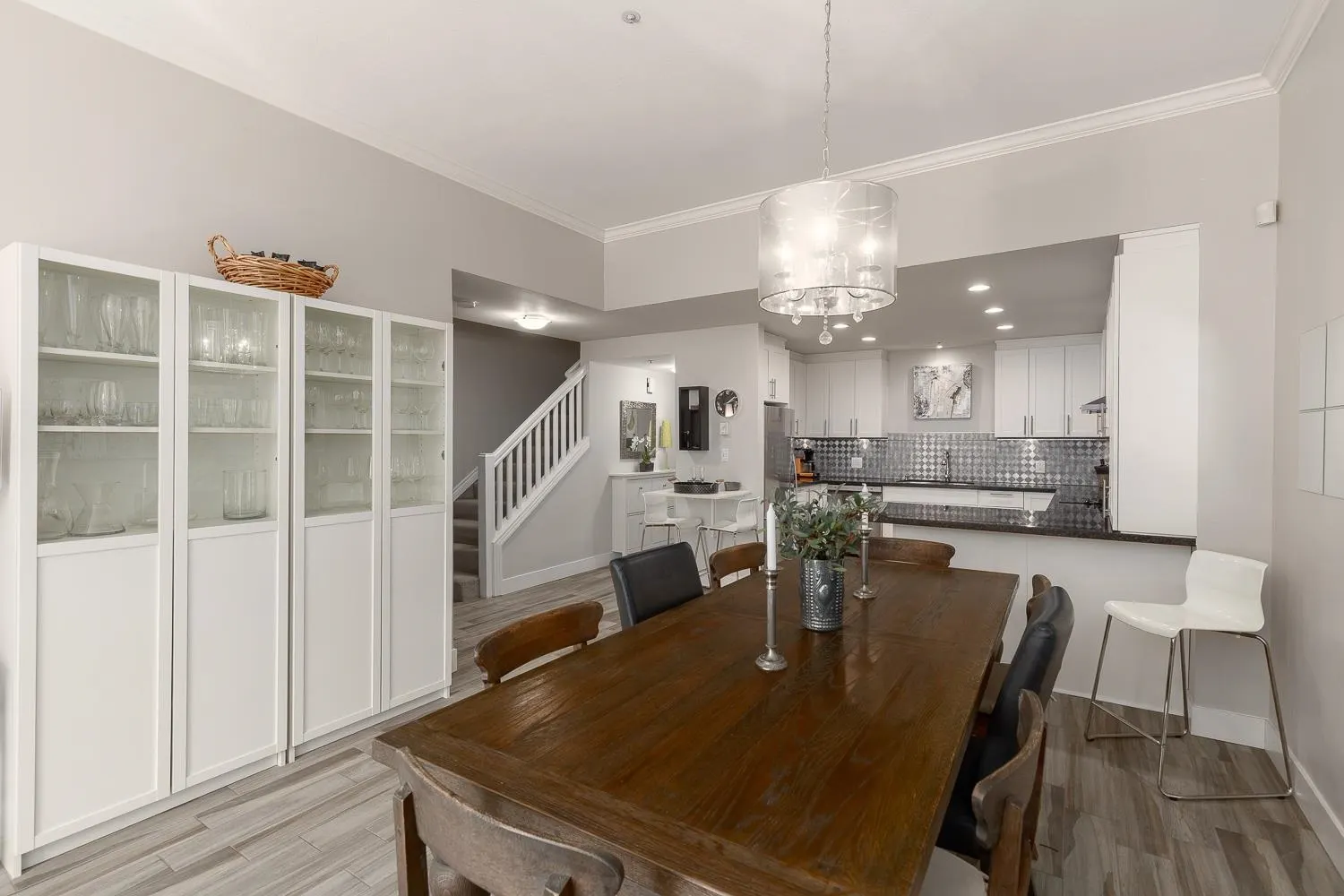 104 293 Smithe Street