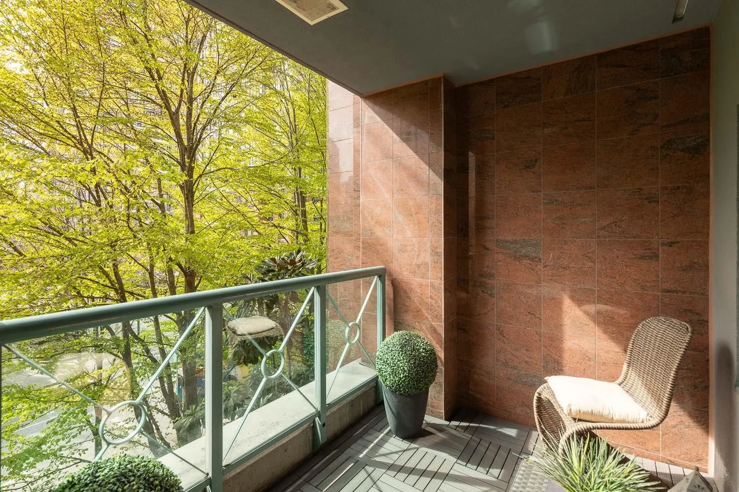 104 293 Smithe Street