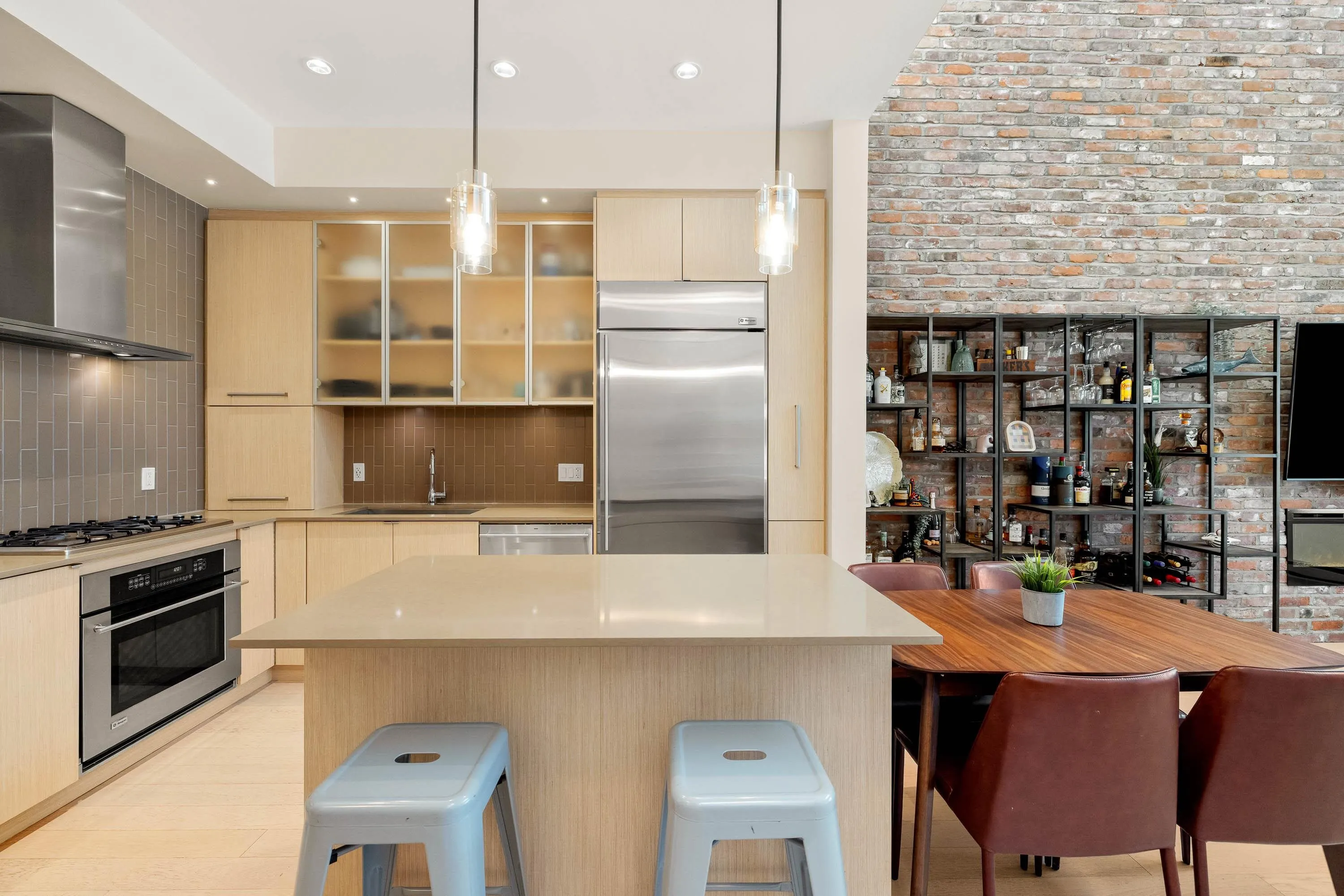 404 260 Salter Street