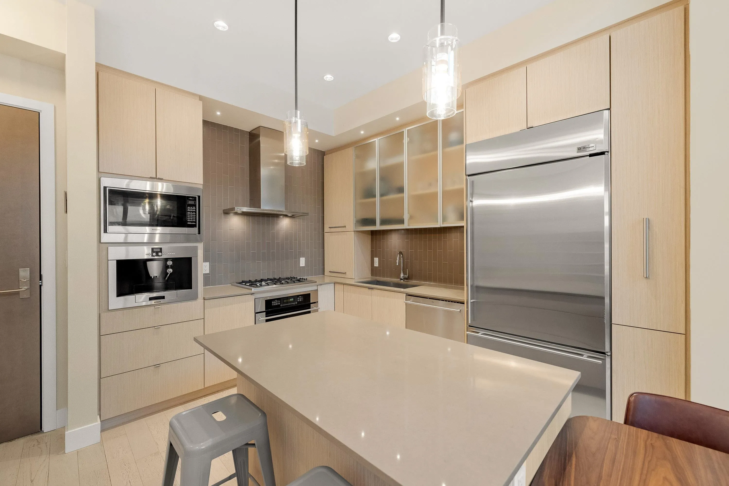 404 260 Salter Street