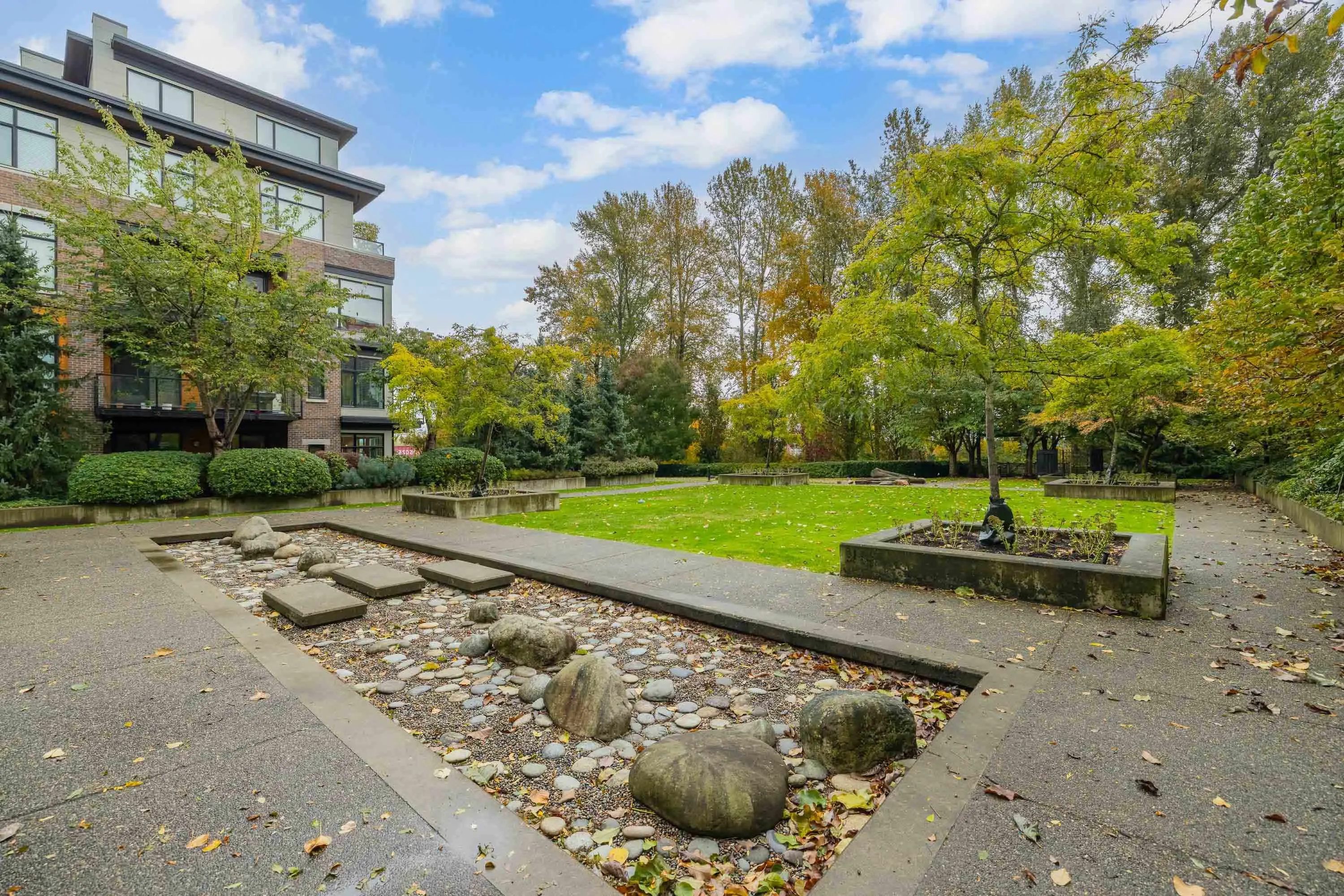 404 260 Salter Street