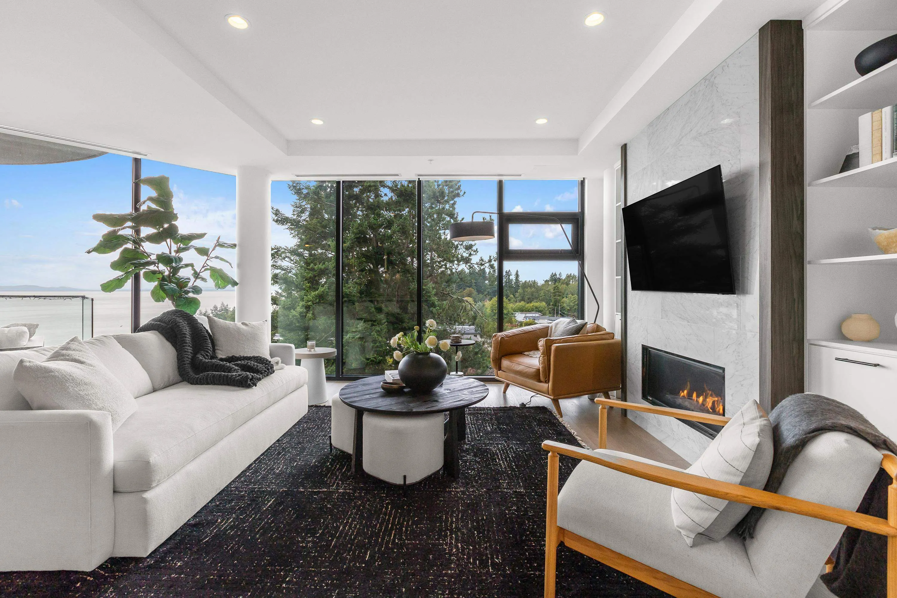 602 14825 Thrift Avenue