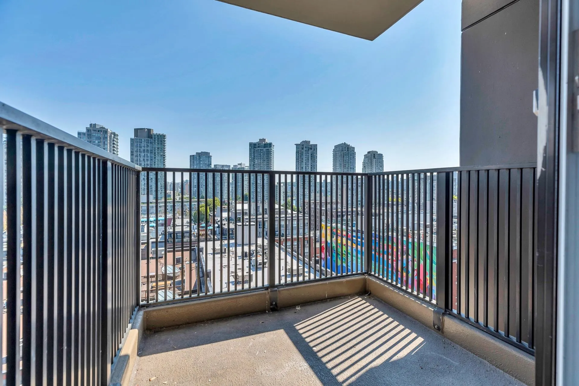 1003 1055 Homer Street