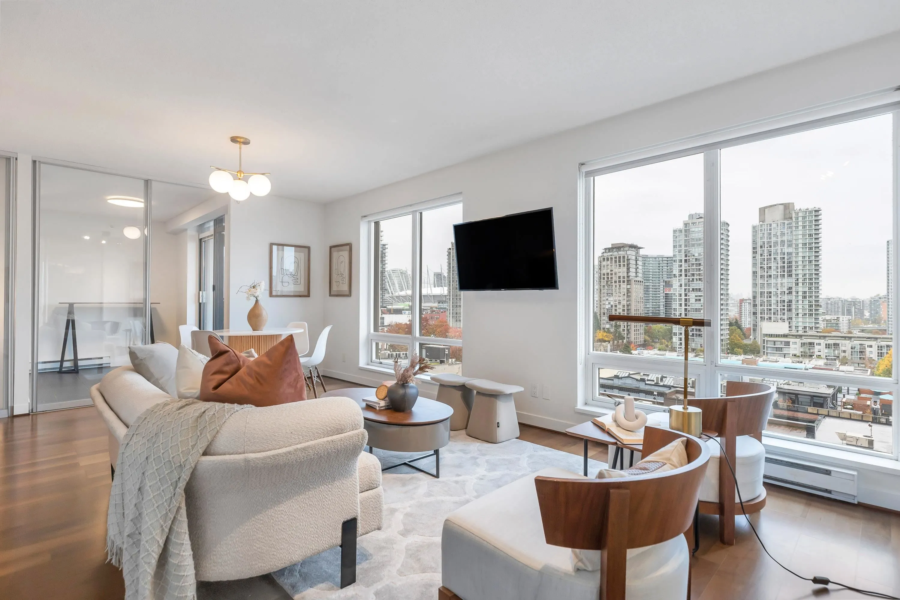 1003 1055 Homer Street