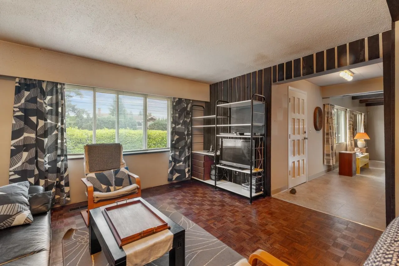 674 Blue Mountain Street