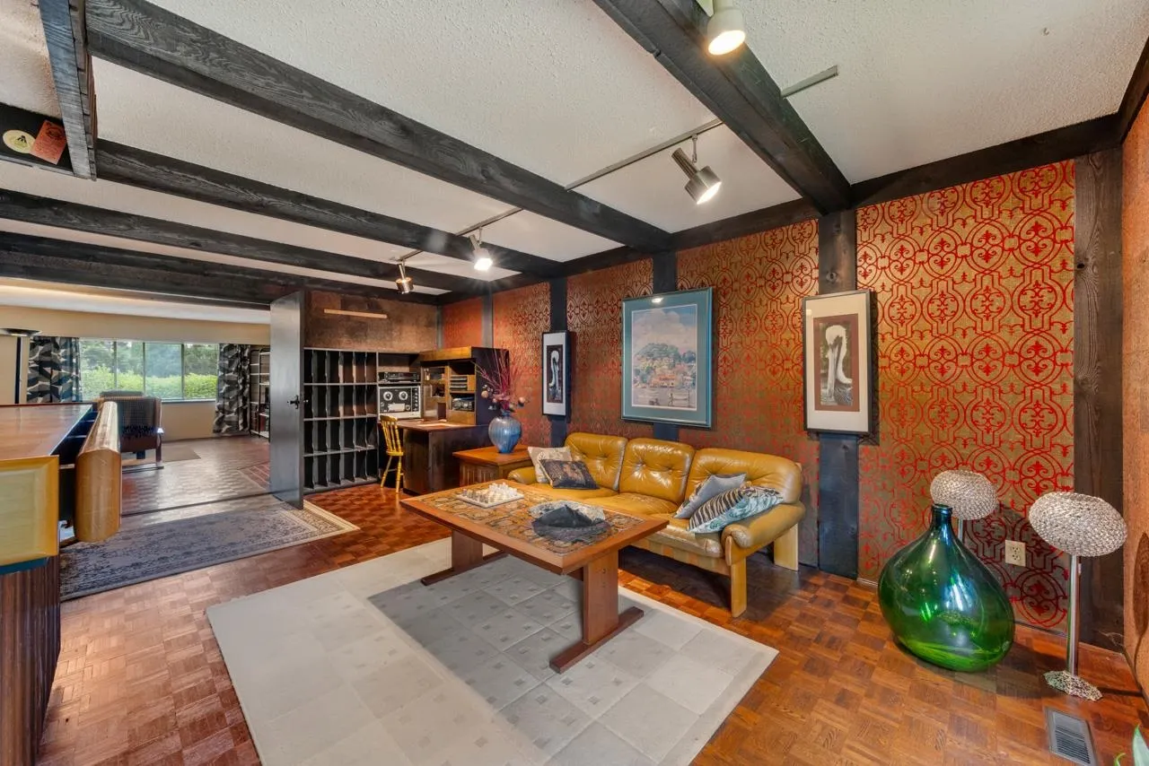 674 Blue Mountain Street