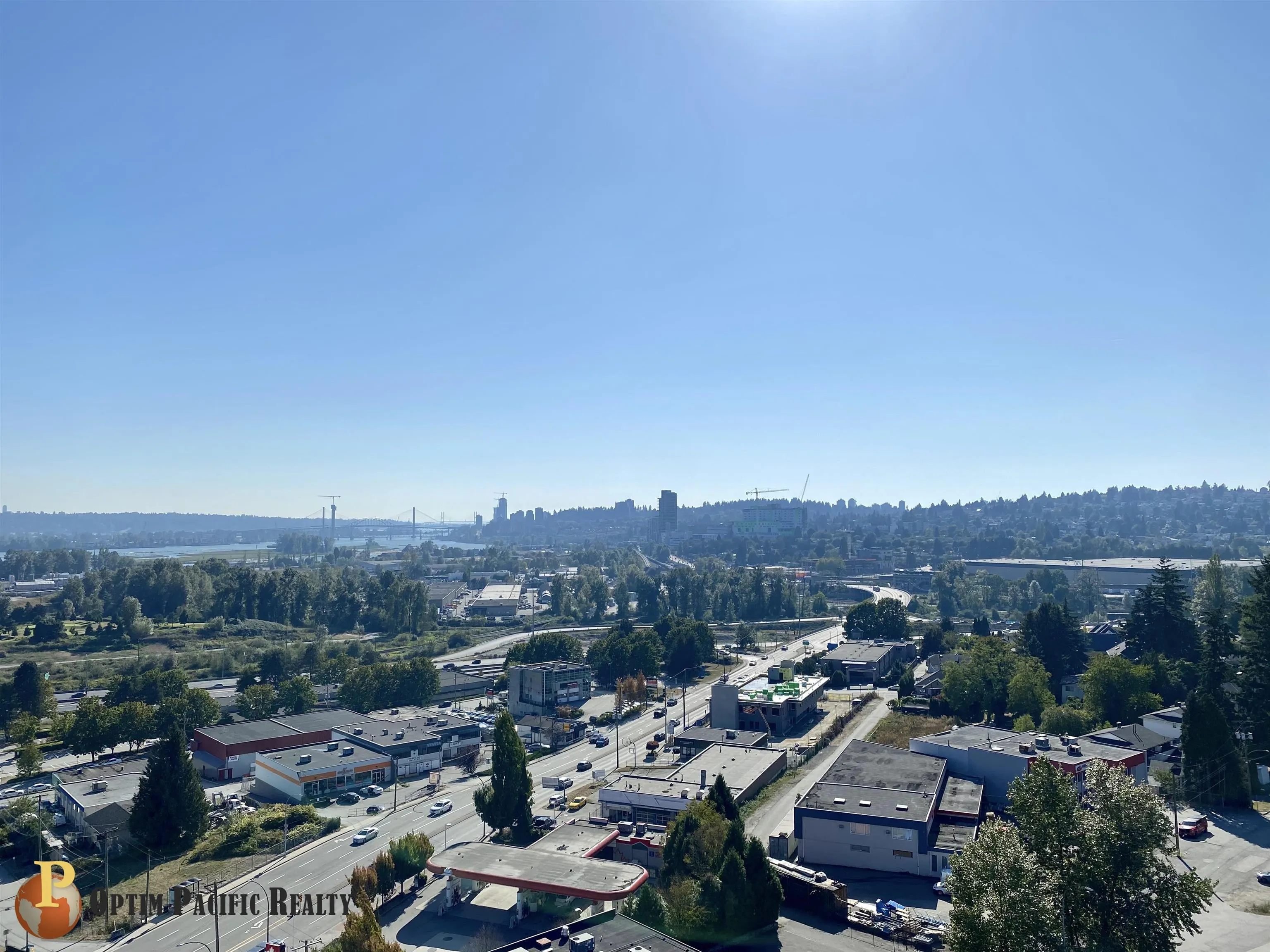 15XX 901 Lougheed Highway