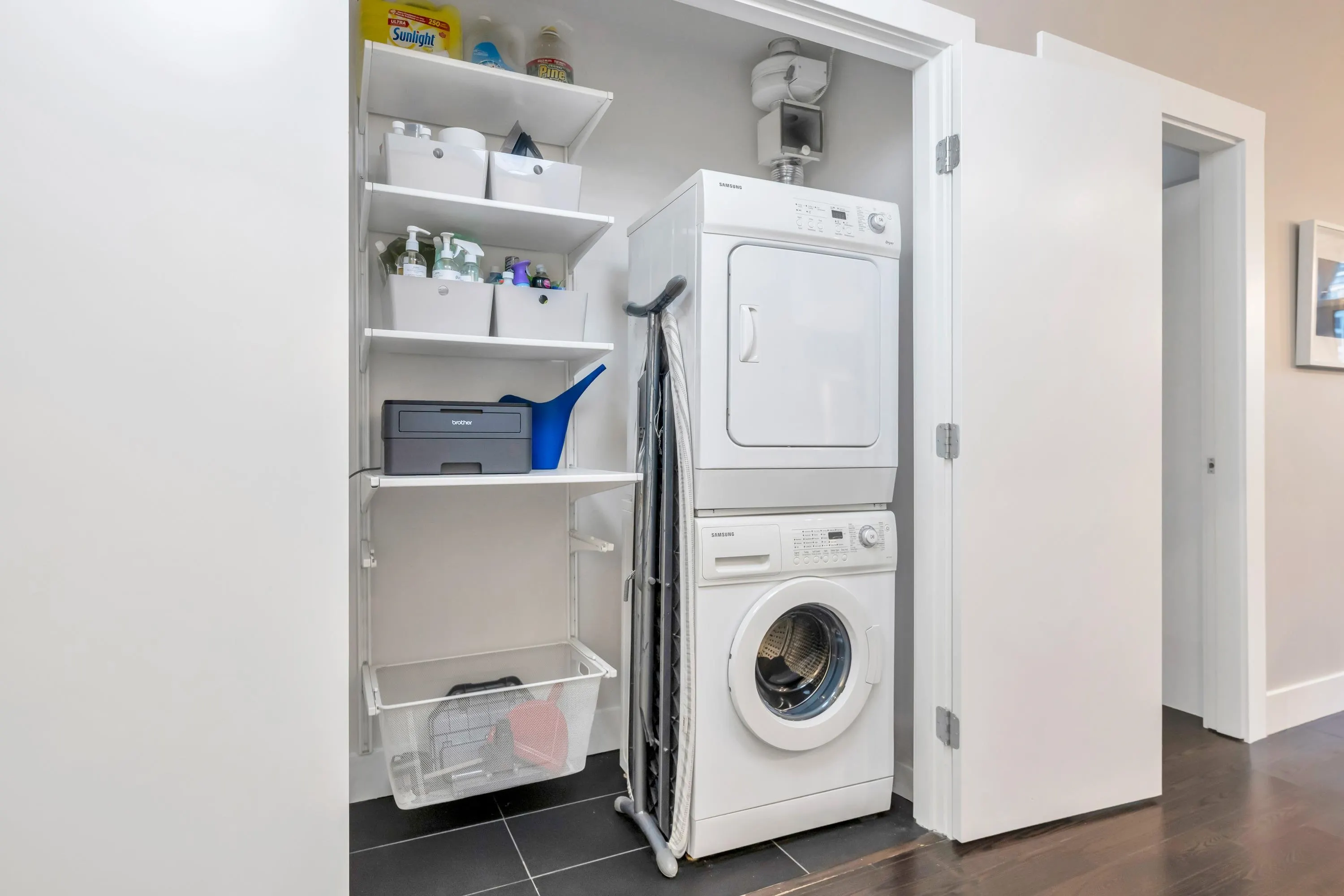 305 535 Smithe Street