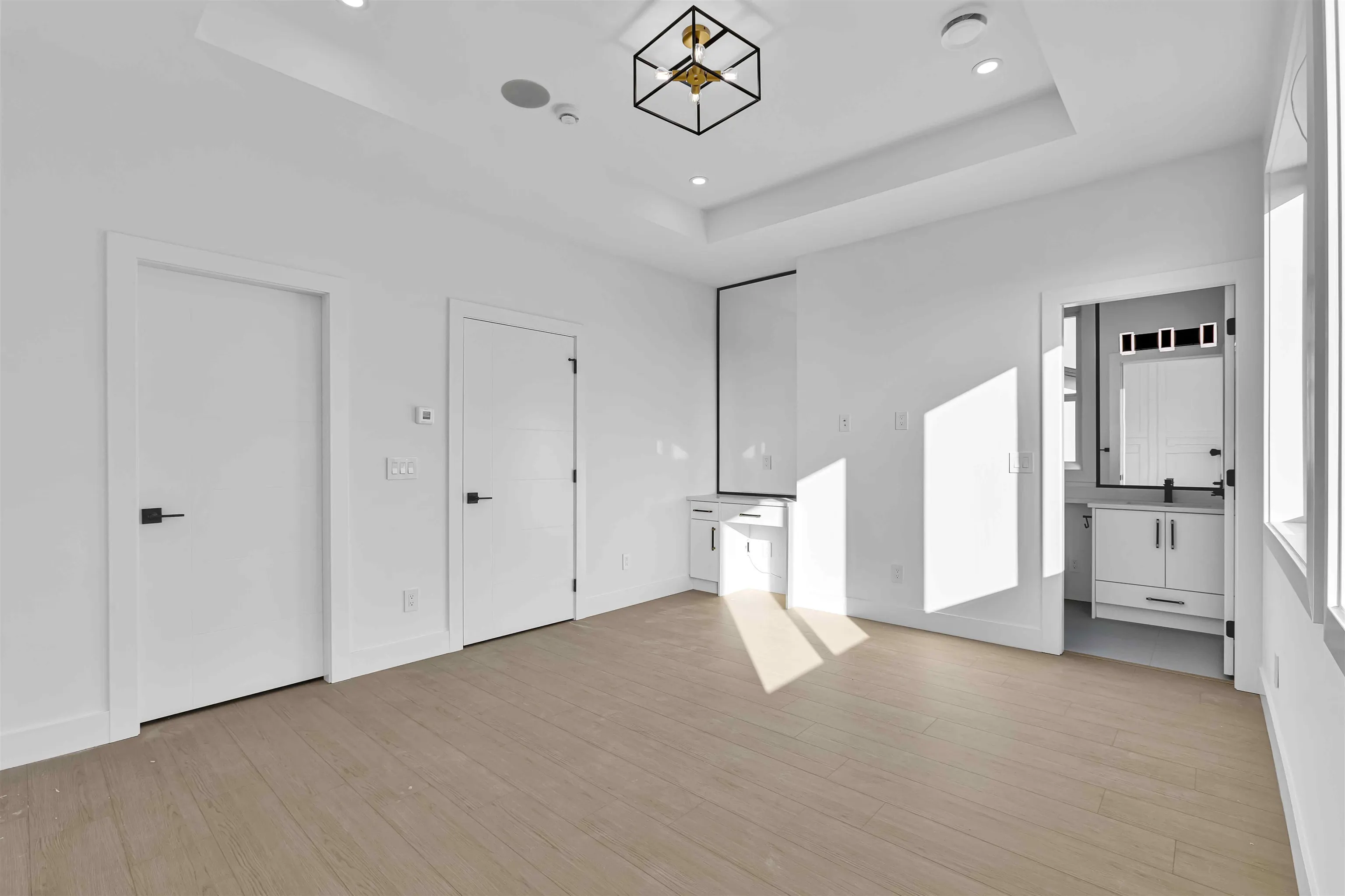 102 16633 18a Avenue