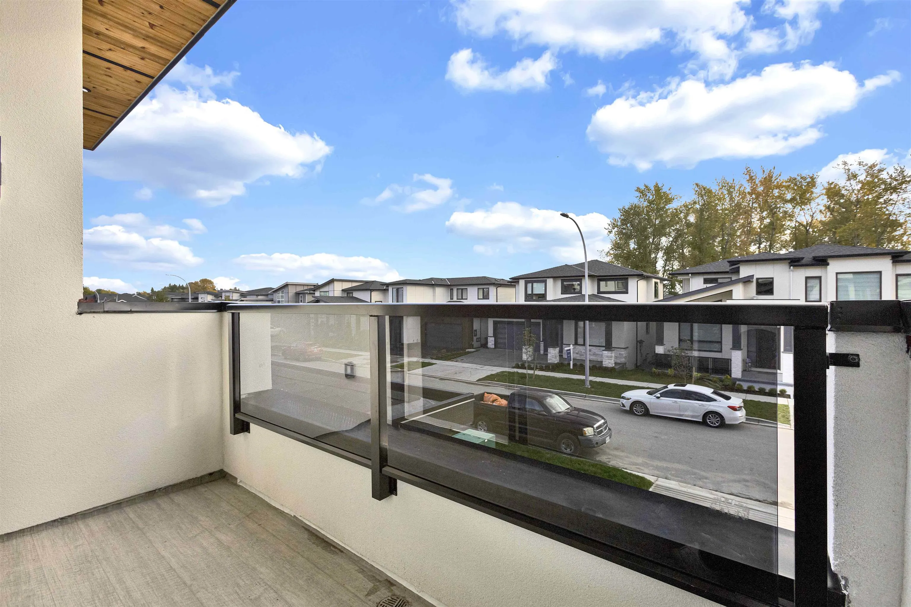 102 16633 18a Avenue