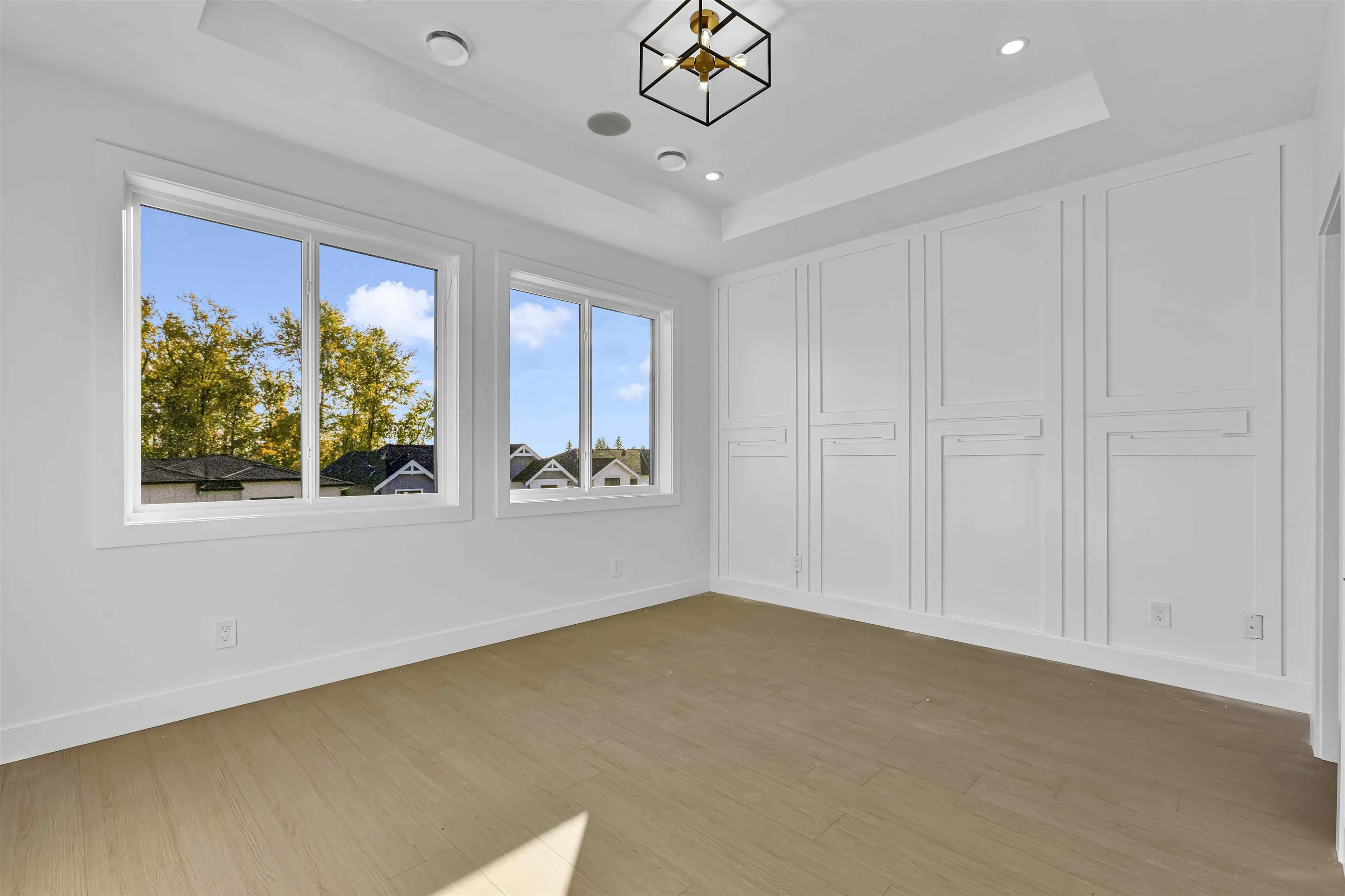 102 16633 18a Avenue