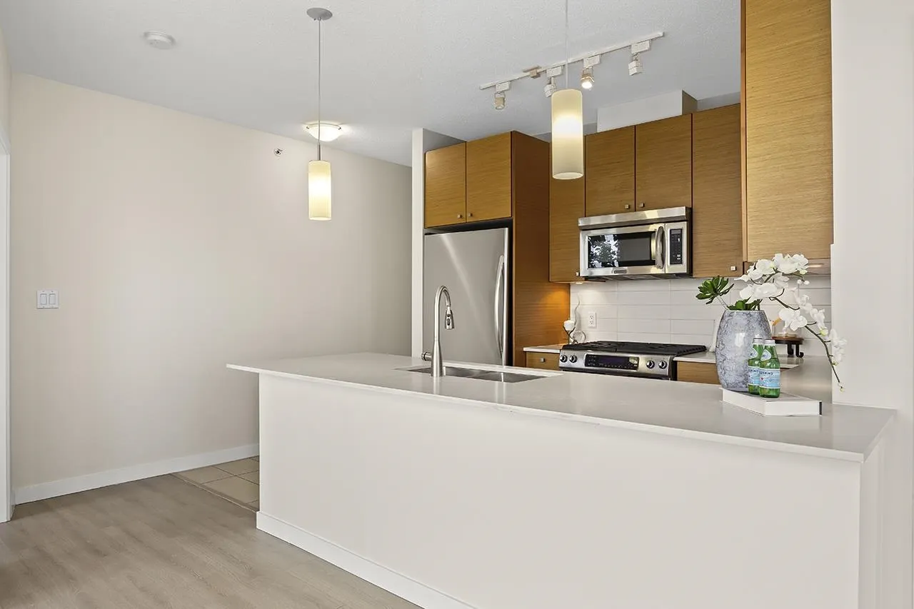 603 7362 Elmbridge Way