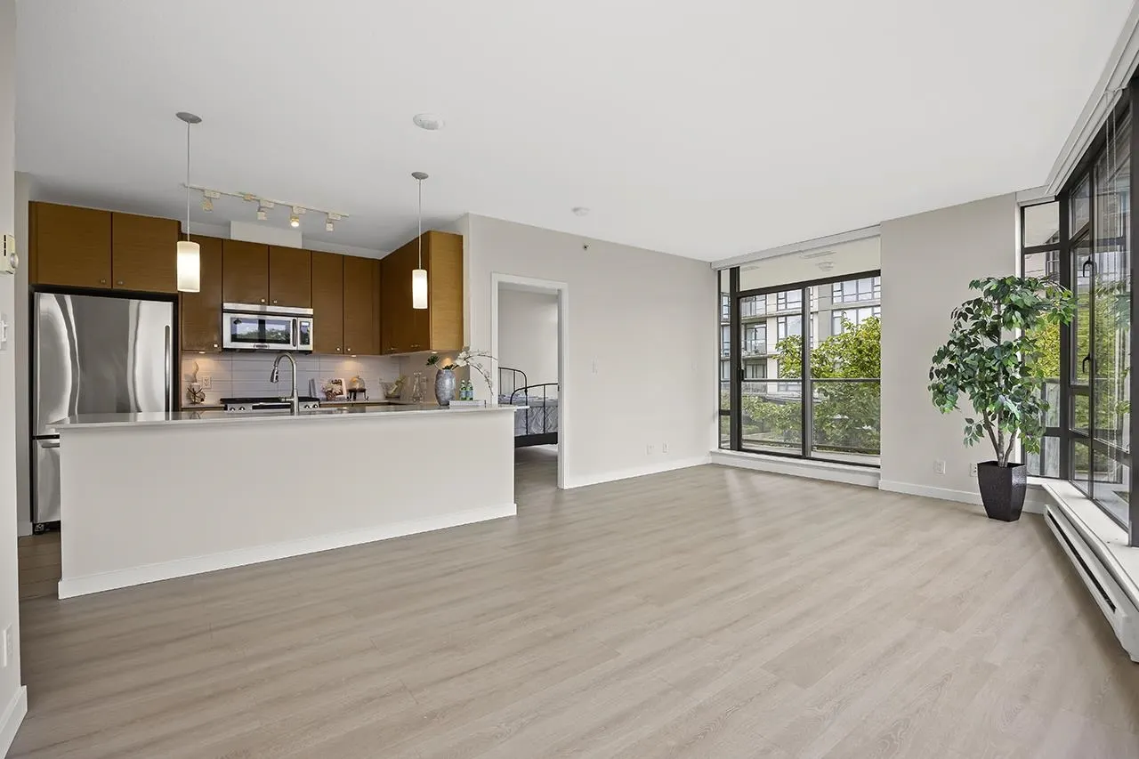 603 7362 Elmbridge Way