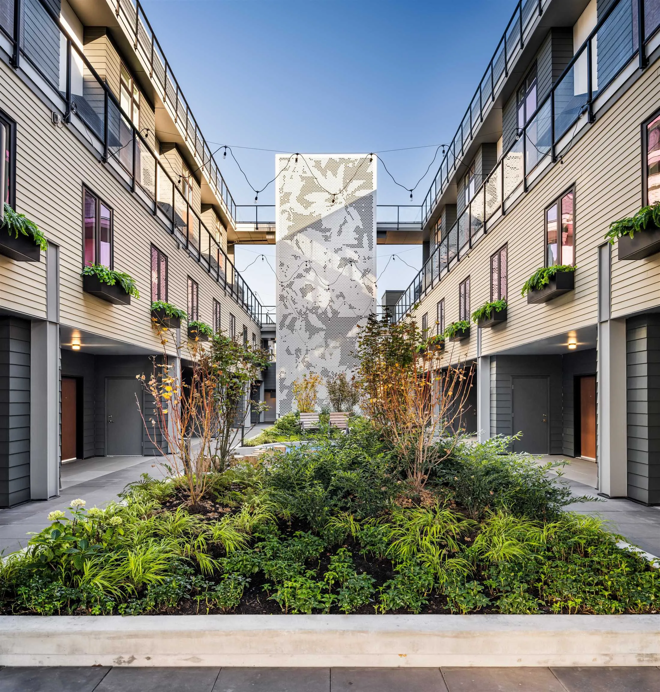 112 342 Mountain Highway