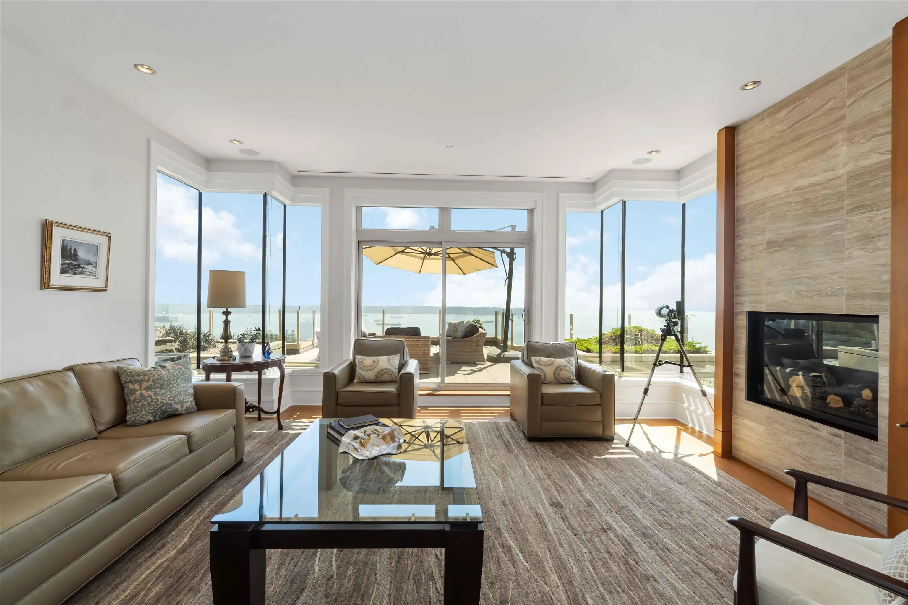 304 2535 Garden Court