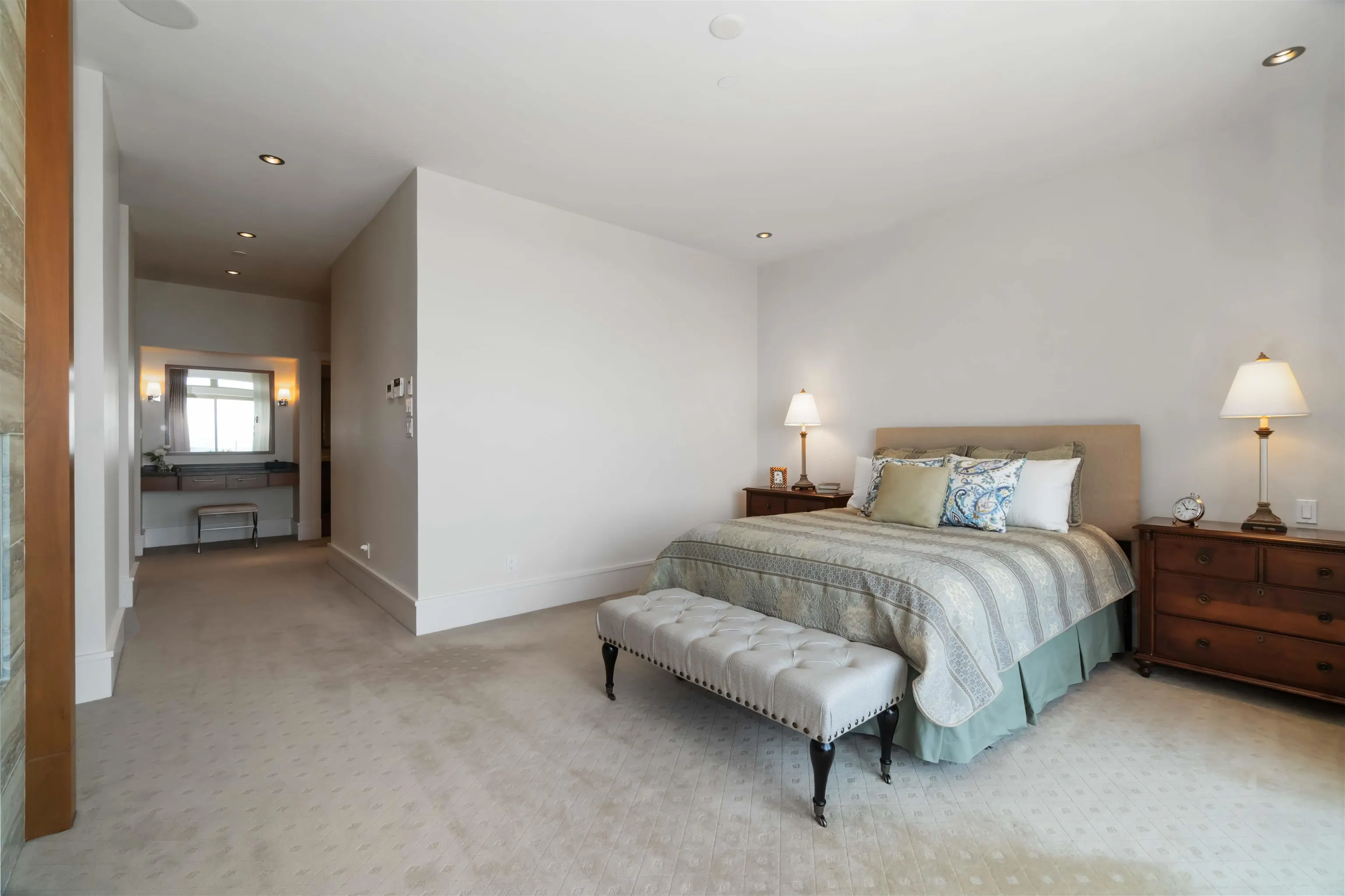 304 2535 Garden Court