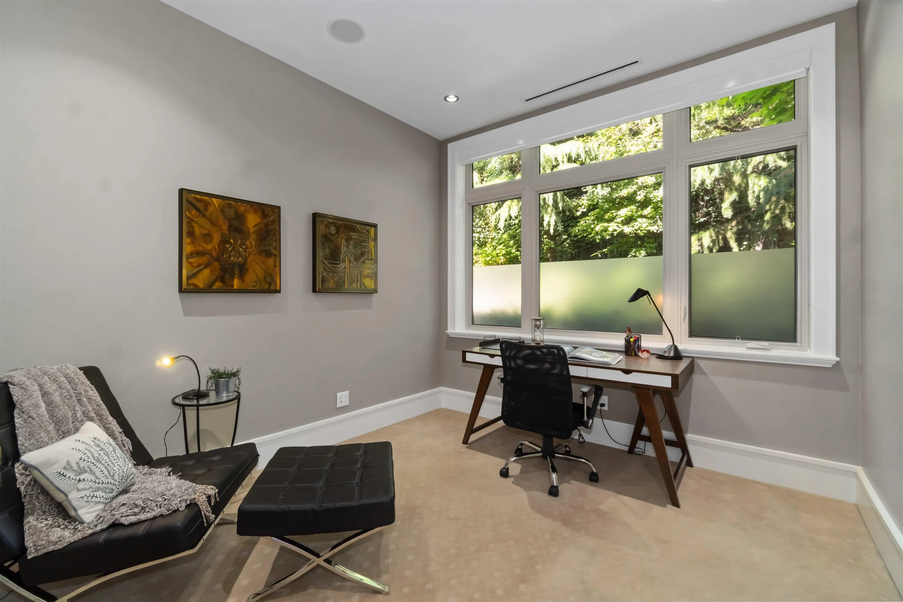 304 2535 Garden Court