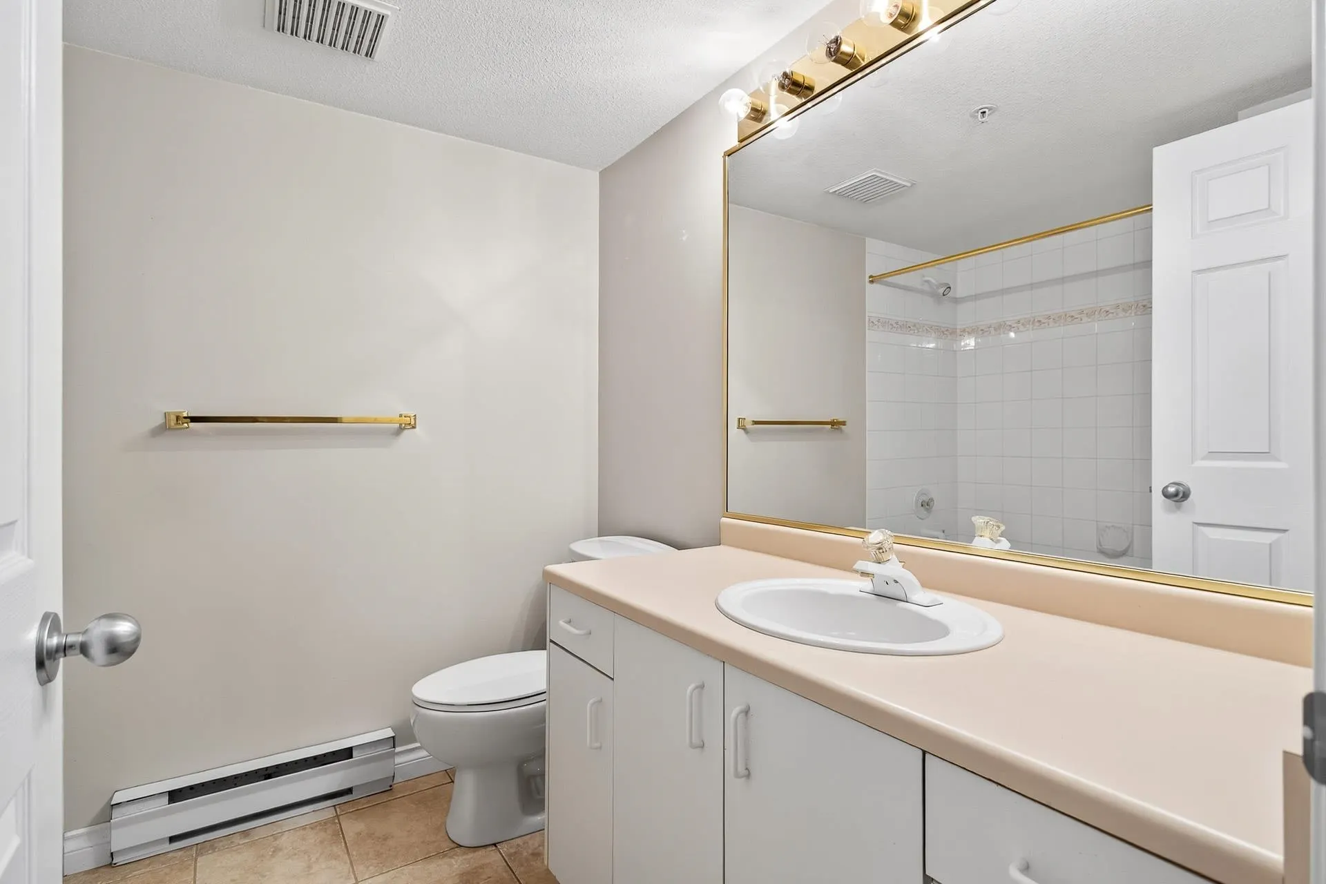 107 1215 Pacific Street