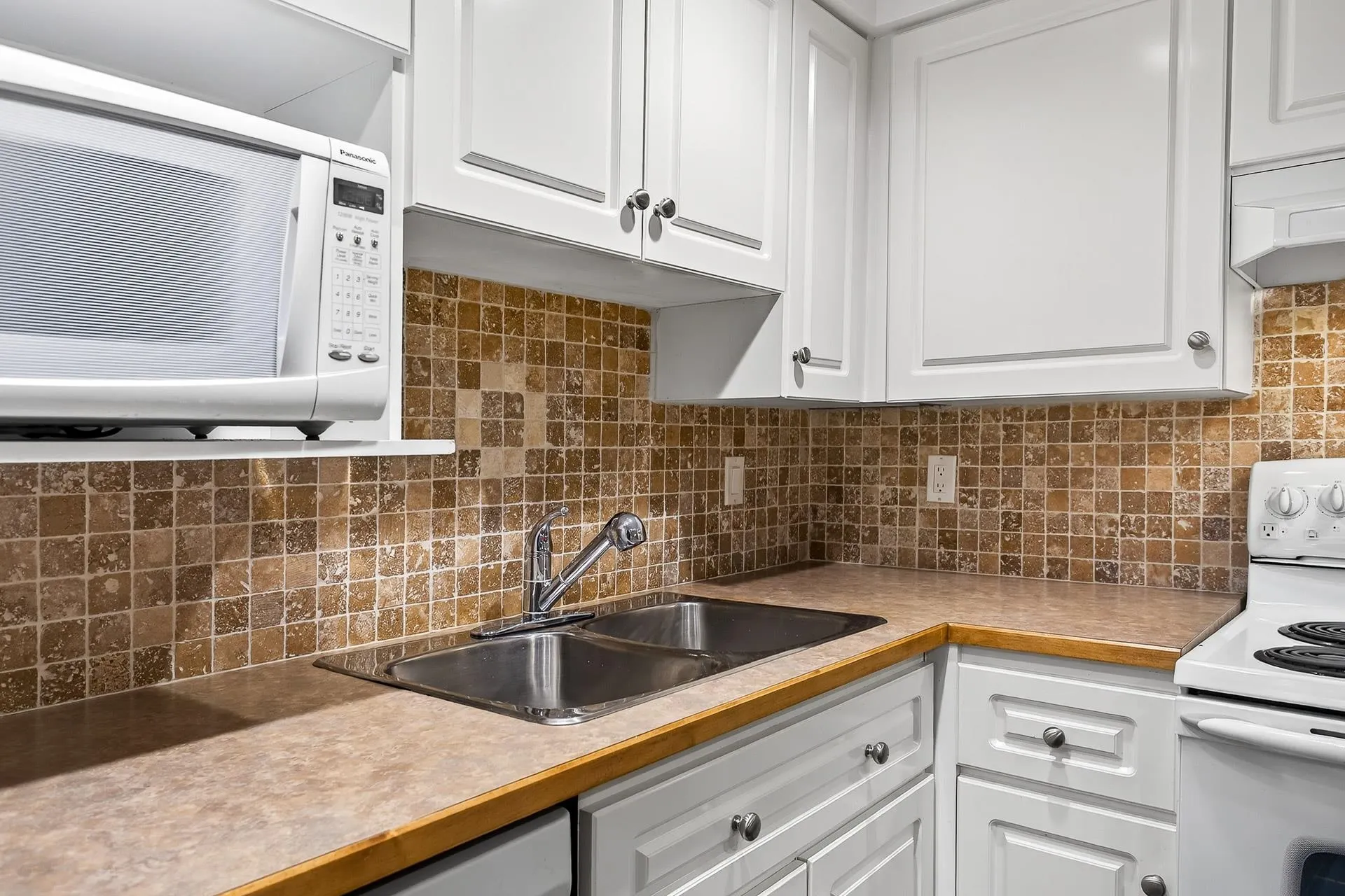 107 1215 Pacific Street