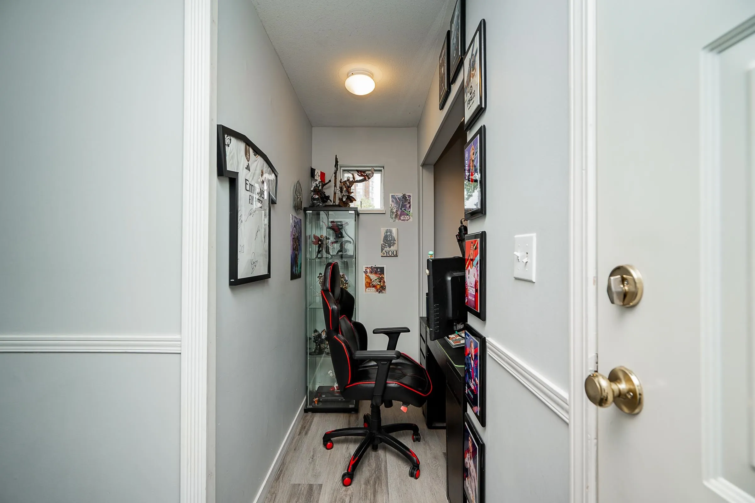 301 7465 Sandborne Avenue