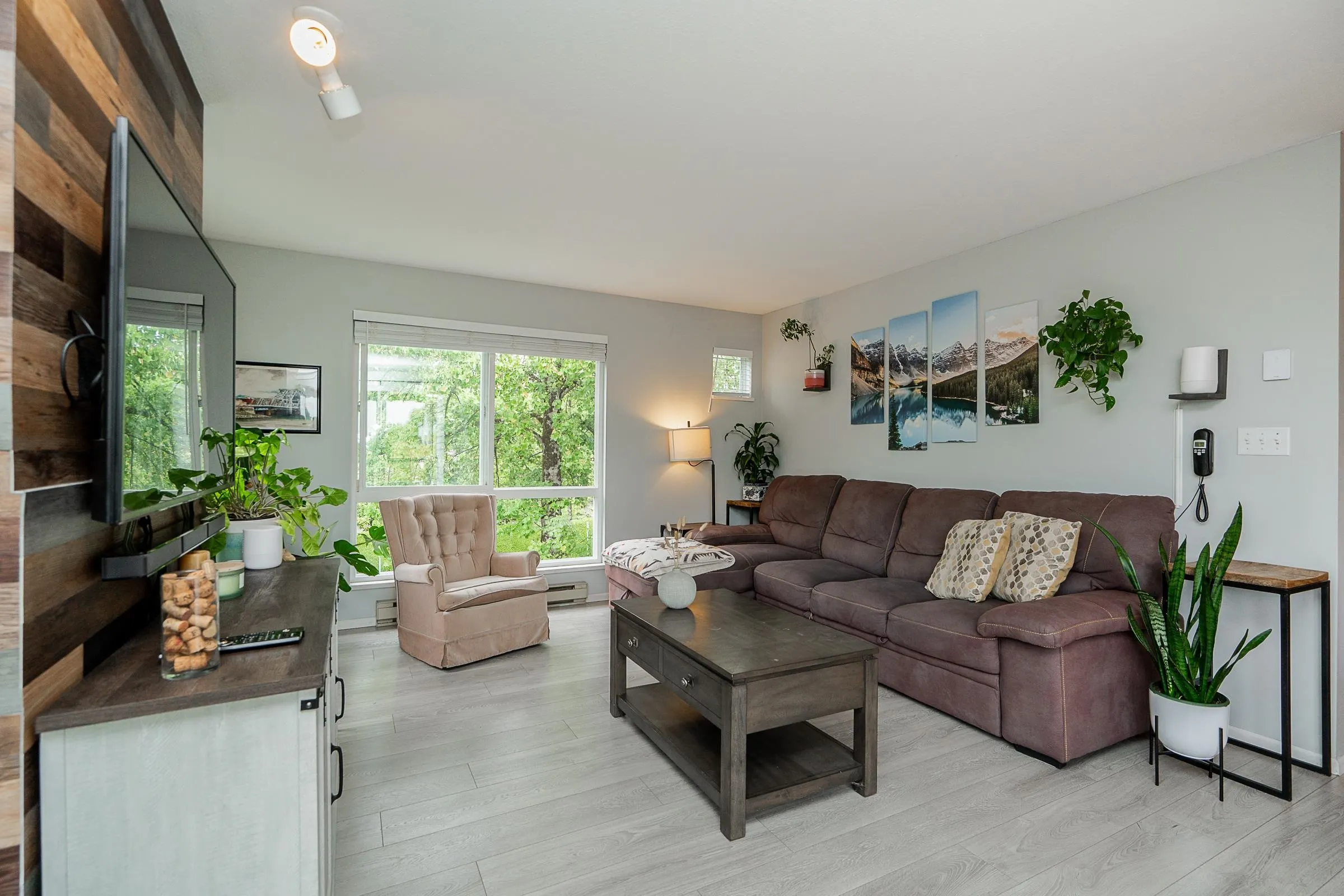 301 7465 Sandborne Avenue